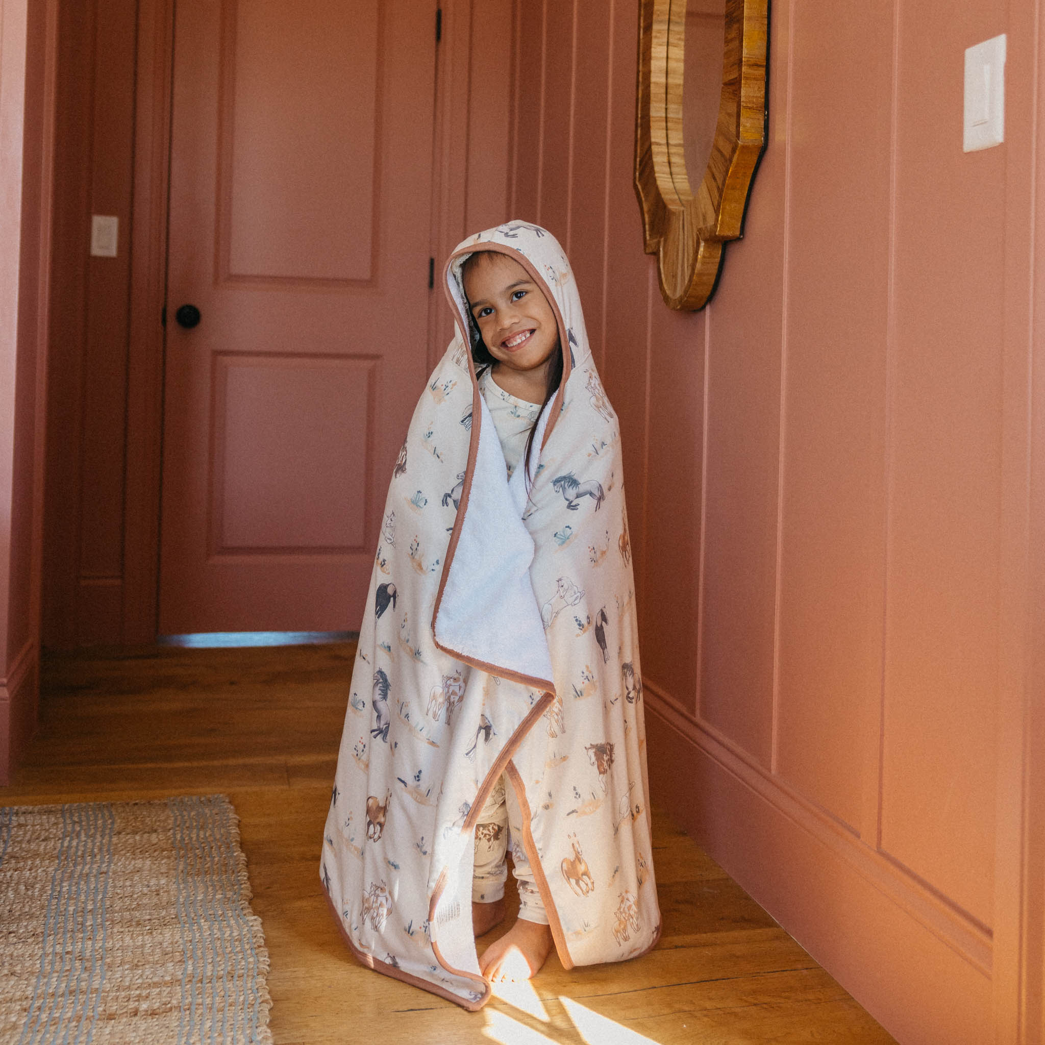 Premium Big Kid Hooded Towel - Soft & Absorbent Bath Towel for Boys & Girls - Montana Collection - Perfect for Beach, Pool & After Bath Use
