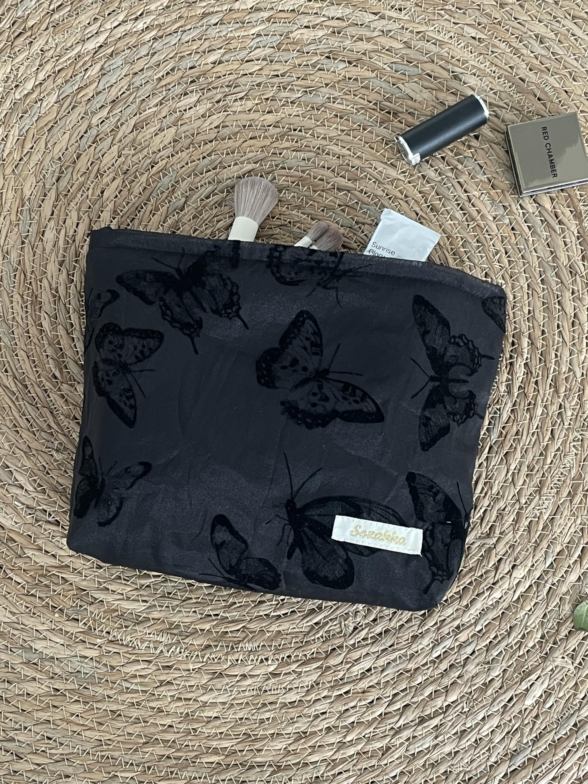 Stylish Canvas Makeup Bag with Zipper - Large Capacity Cosmetic Pouch for Travel & Toiletry Organization | Perfect for Makeup Storage, Travel Essentials & Daily Beauty Accessories
