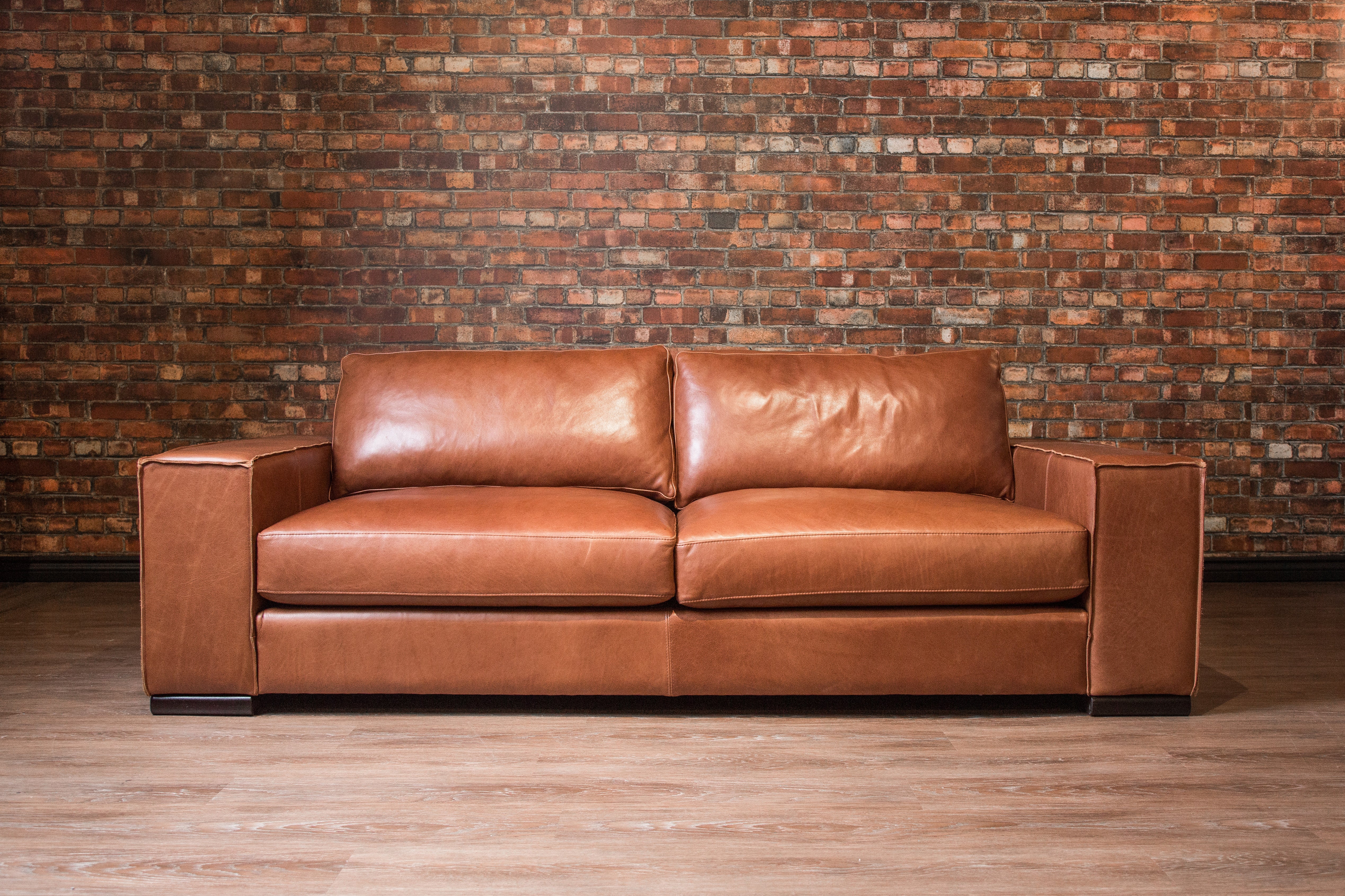 Premium Iroquois Leather Sofa - Genuine Top Grain Leather, Modern Design, Comfortable Seating for Living Room, Home Theater & Office