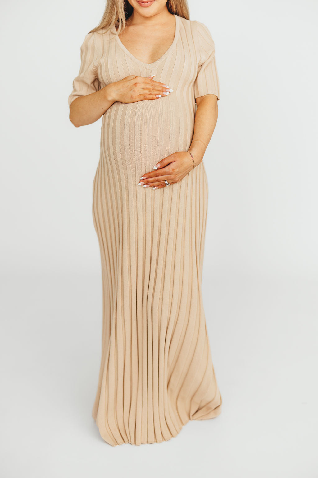 Oakley Ribbed Maxi Dress in Taupe - Bump Friendly Maternity Dress for Women, Comfortable Stretchy Pregnancy Dress for Everyday Wear, Perfect for Baby Showers, Maternity Photos & Casual Outings