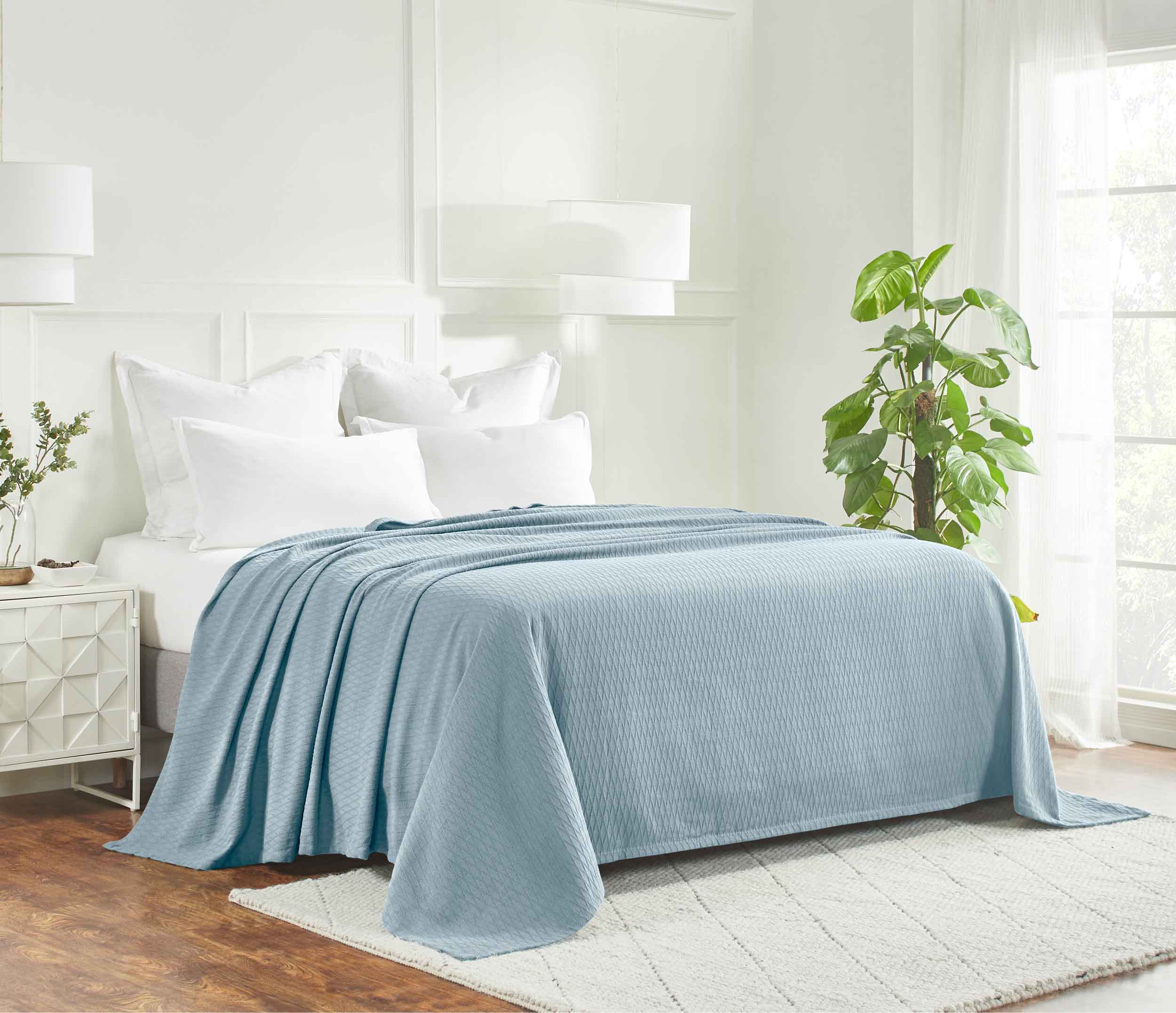 Premium Cotton All-Season Diamond Pattern Bed Blanket & Sofa Throw - Soft Cozy Blanket for Bedroom, Living Room, Travel and Gift Giving