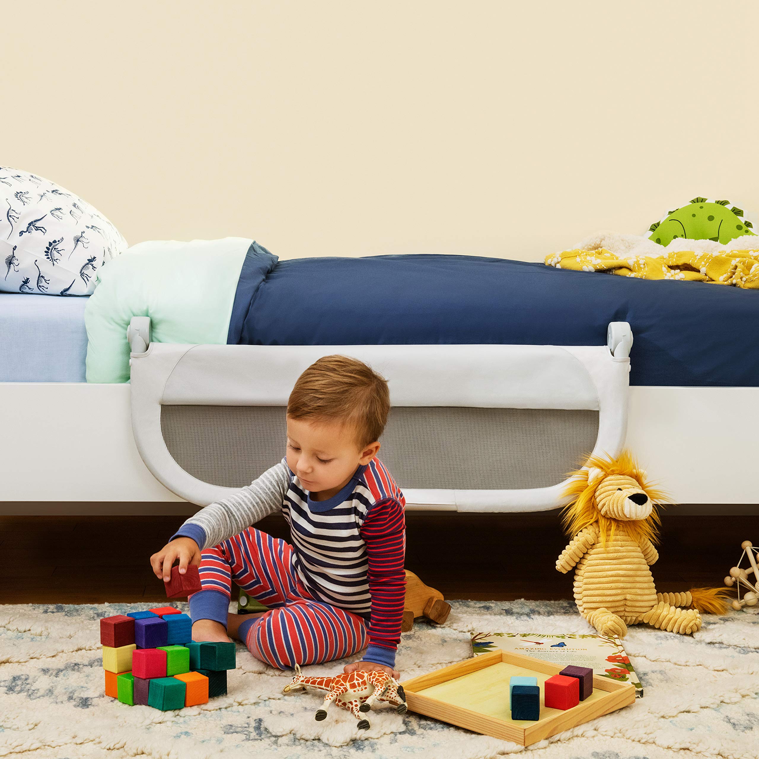 Munchkin Sleep Toddler Bed Rail - Safety Guard for Twin, Full & Queen Mattresses - Grey - Childproof Bed Rail for Kids & Toddlers - Perfect for Nursery, Daycare & Travel Use