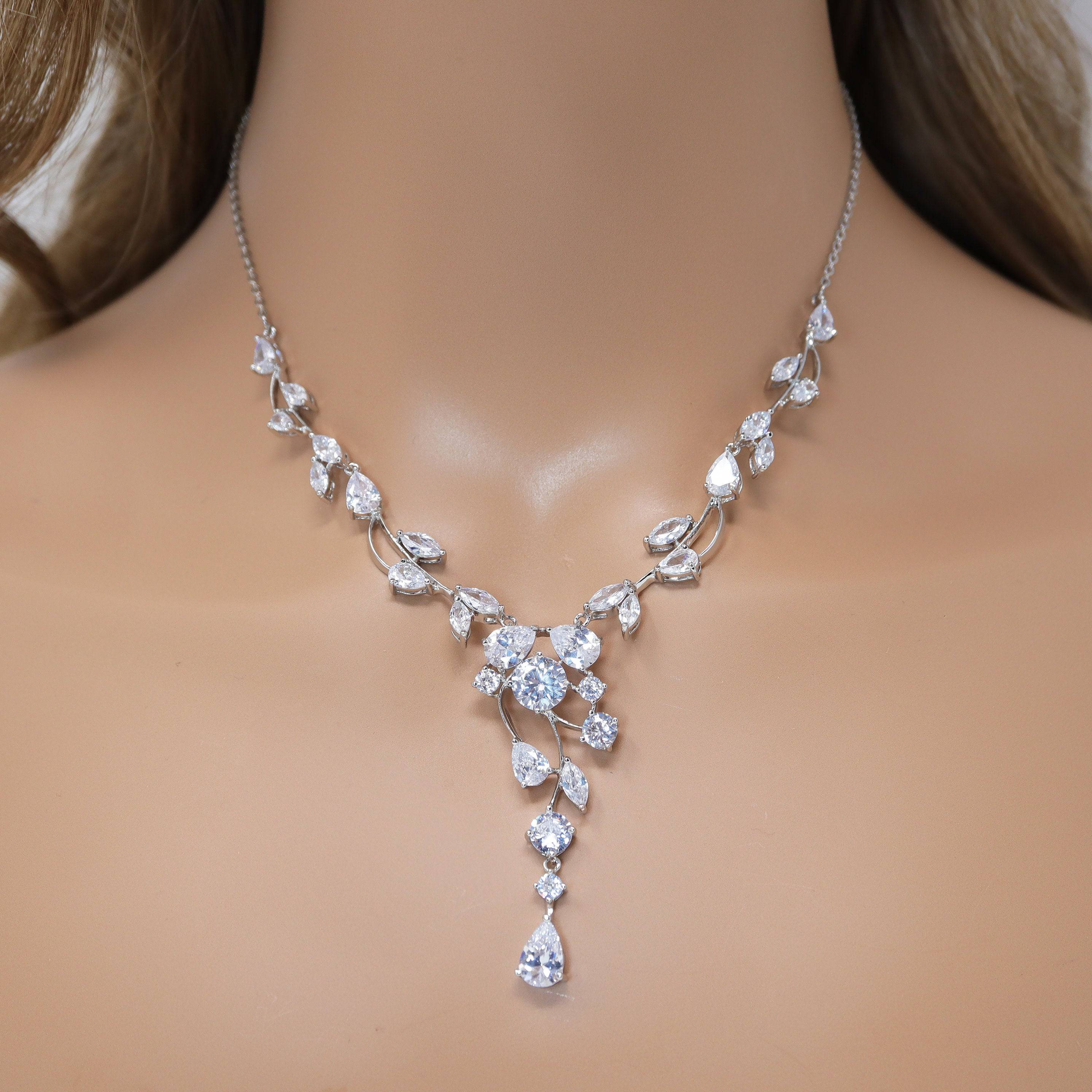 Swarovski Crystal Vine Leaves Drop Necklace & Earrings Set - Elegant Bridal Jewelry, Wedding Statement Piece for Bride, Bridesmaid Gifts & Special Occasions