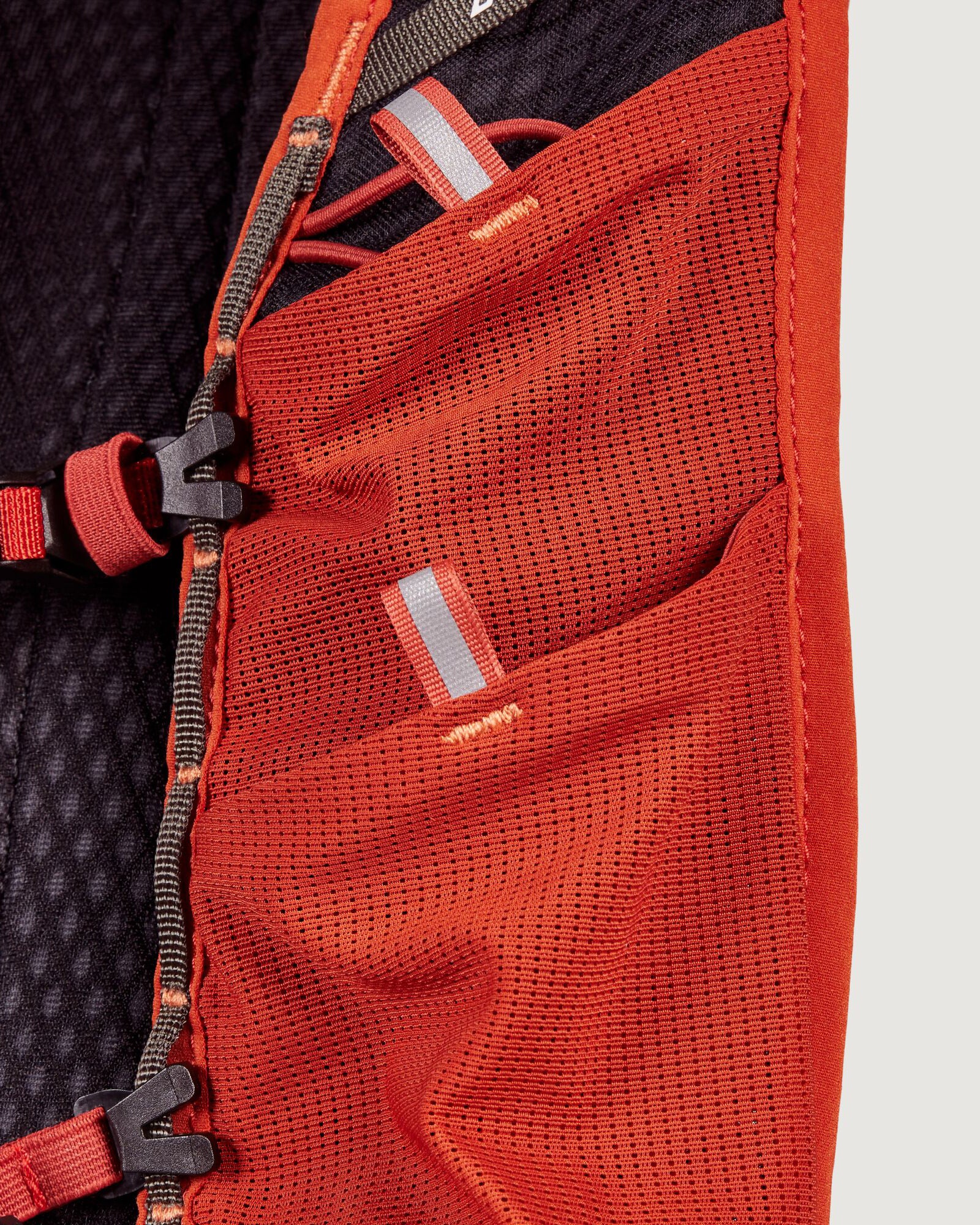 Veos 10L Trail Running Hydration Pack - Lightweight & Durable for Hiking, Marathon & Outdoor Adventures - Red Earth Color