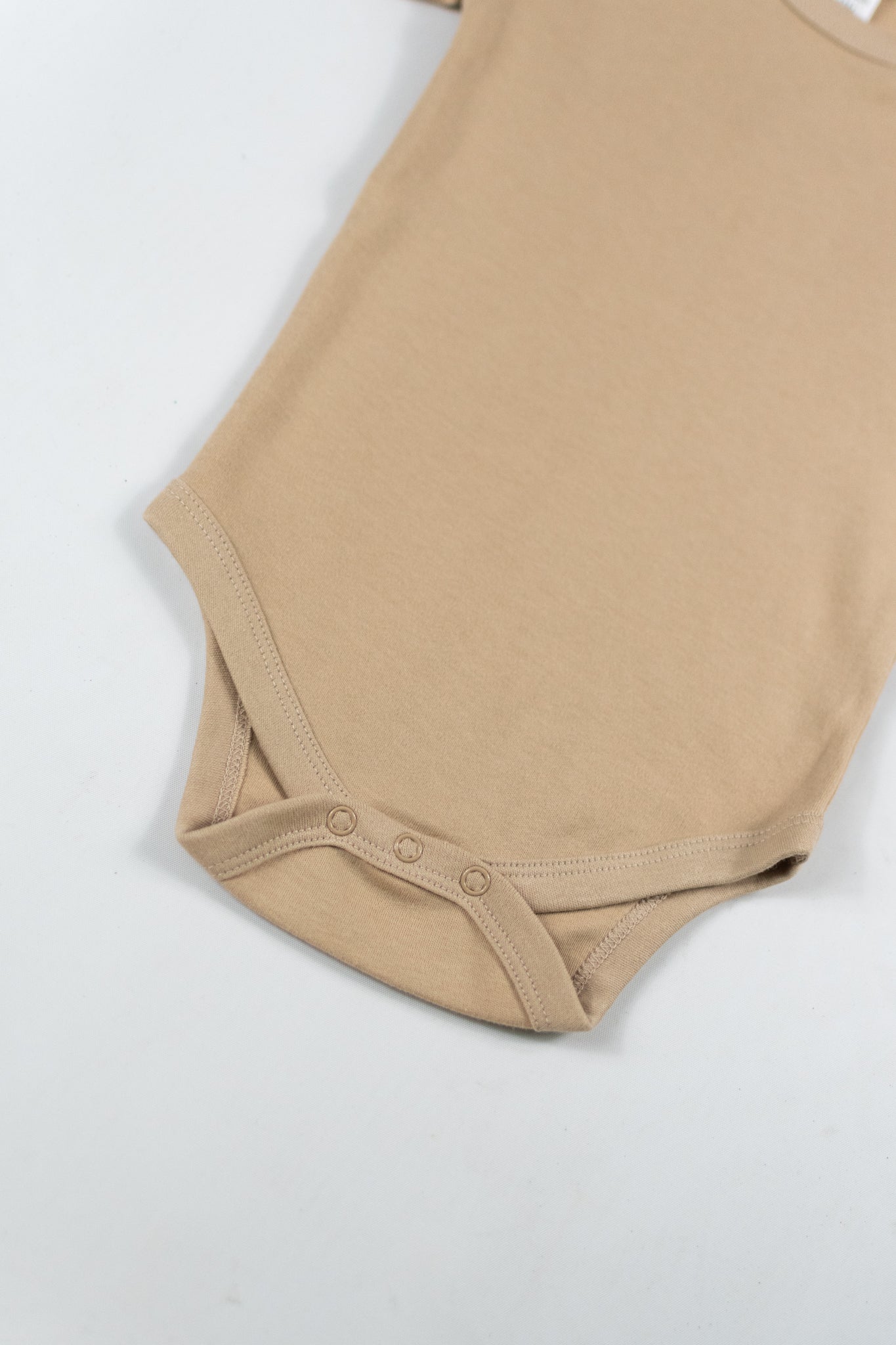 Classic Clay Short Sleeve Baby Bodysuit - Unisex Organic Cotton Onesie for Newborns & Infants - Perfect for Playtime, Daycare & Family Photos