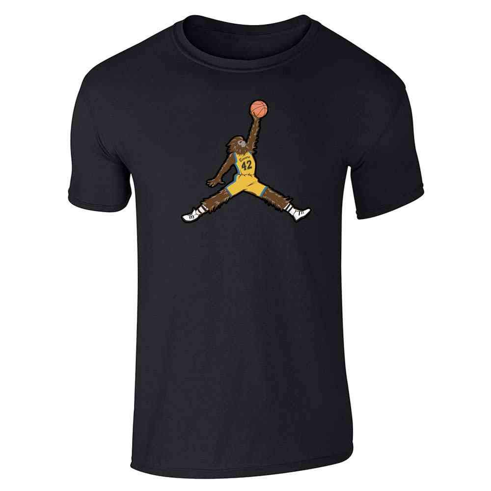 Pop Threads Air Wolf Dunking Graphic Tee for Men - Stylish Casual T-Shirt for Streetwear, Basketball Fans & Everyday Comfort
