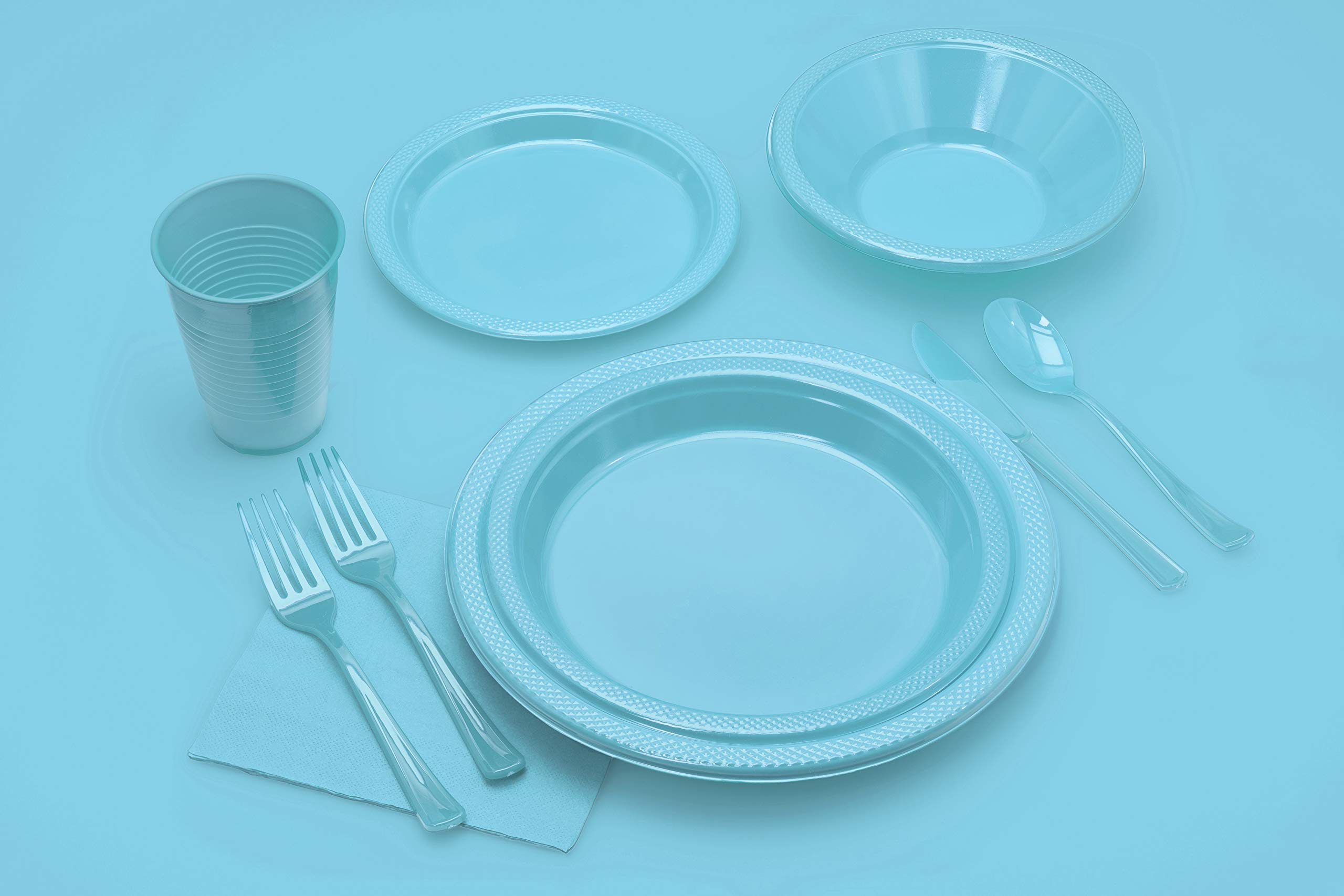 Premium Light Blue Plastic Table Cover - Waterproof & Wrinkle-Resistant for Parties, Picnics, and Outdoor Events