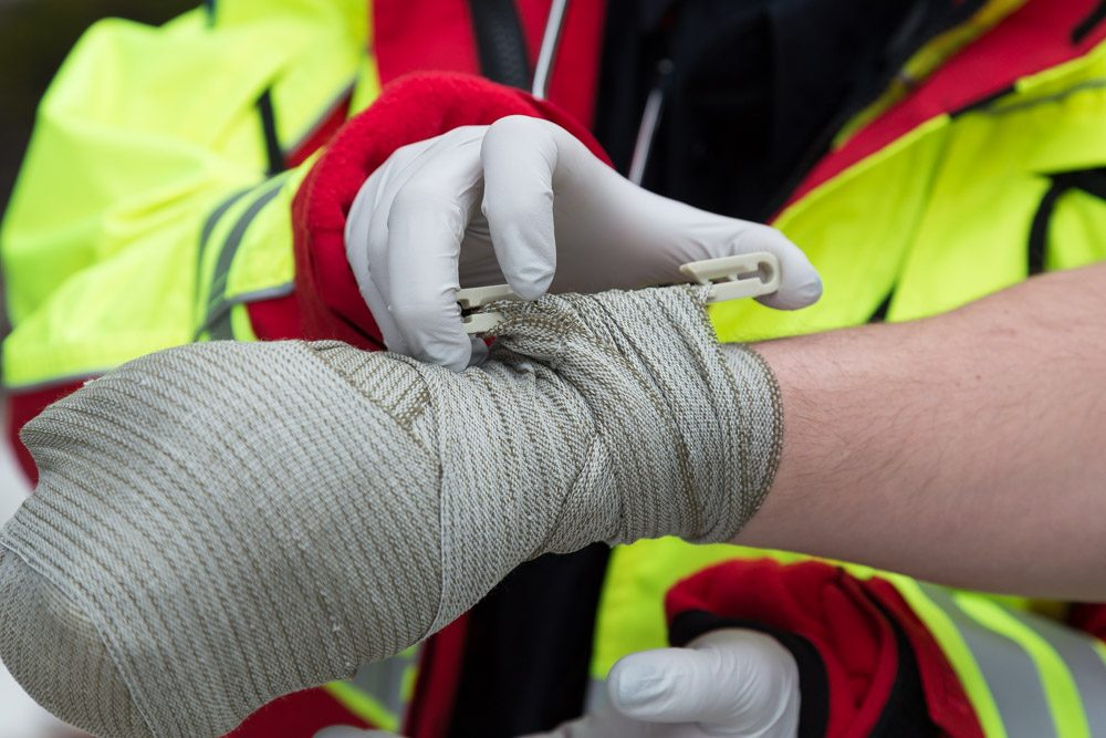 Israeli Emergency Bandage - First Aid Trauma Dressing for Wounds & Bleeding Control - Ideal for Hiking, Camping, Survival Kits & Emergency Preparedness