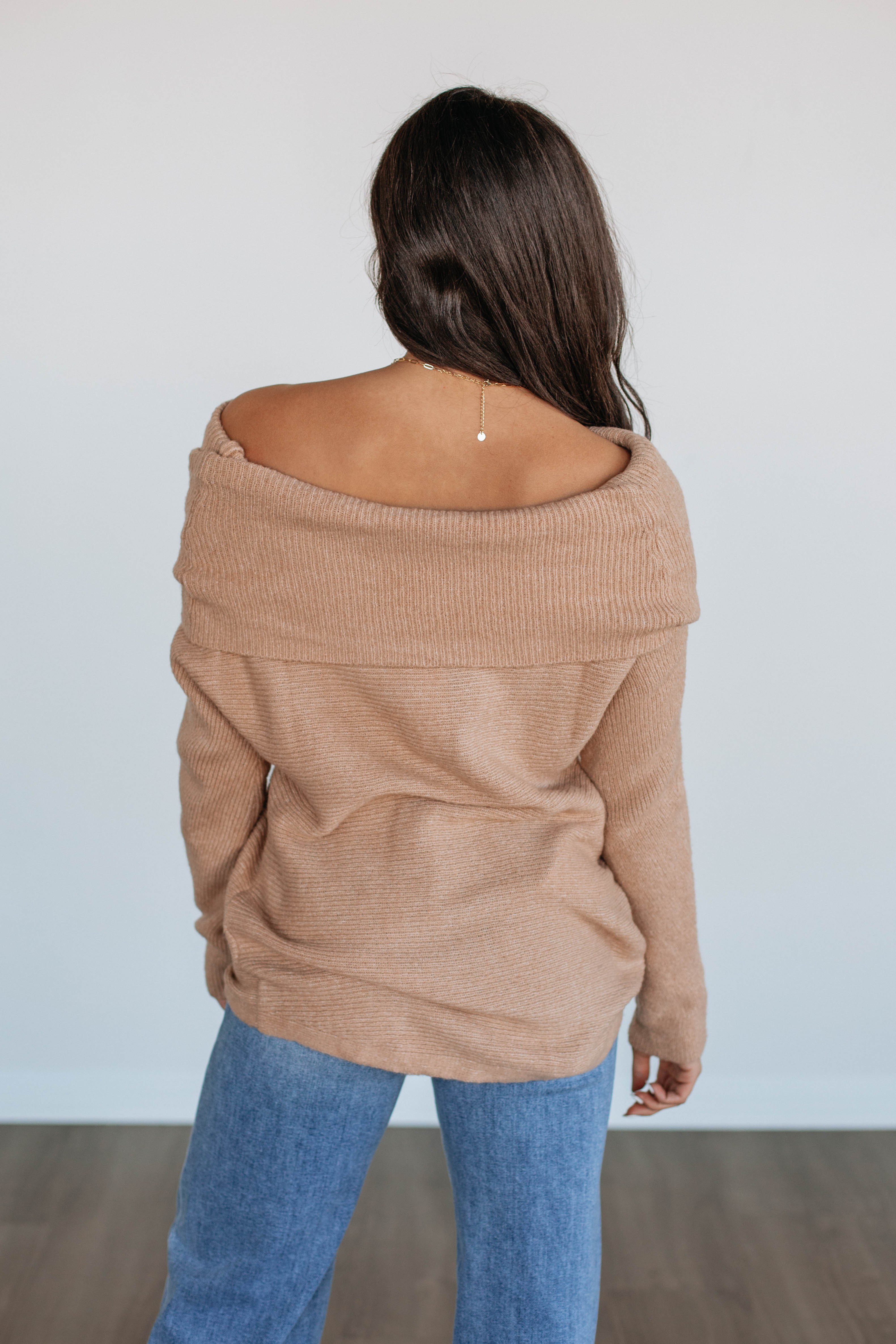 Lynn Women's Off The Shoulder Tops - Flowy Summer Blouse for Beach, Party & Date Night | Casual Boho Chic T-Shirt