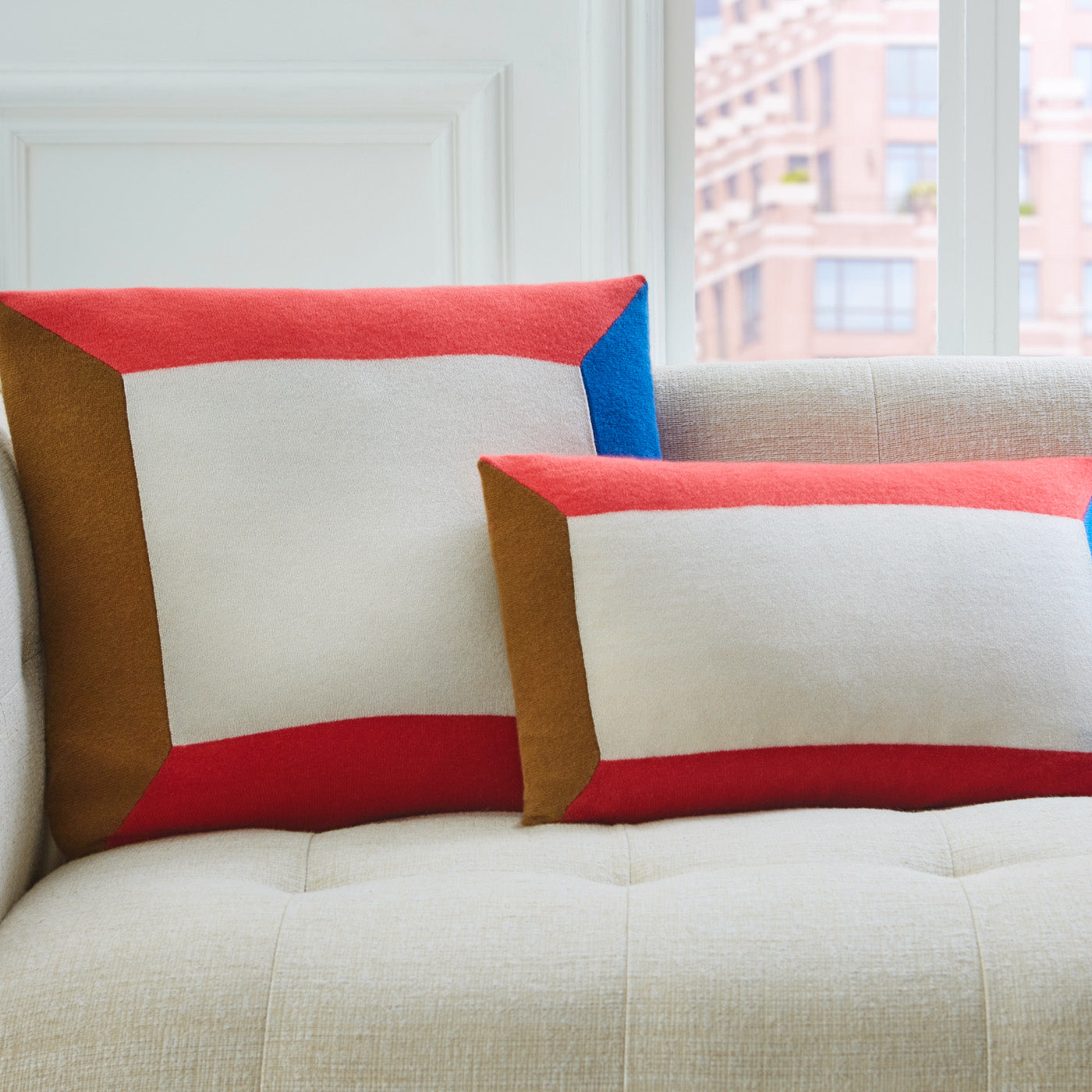 Luxury Cashmere Knit Square Pillow - Soft & Cozy Home Decor for Sofa, Bed, Living Room - Perfect for Relaxation & Stylish Interior Design