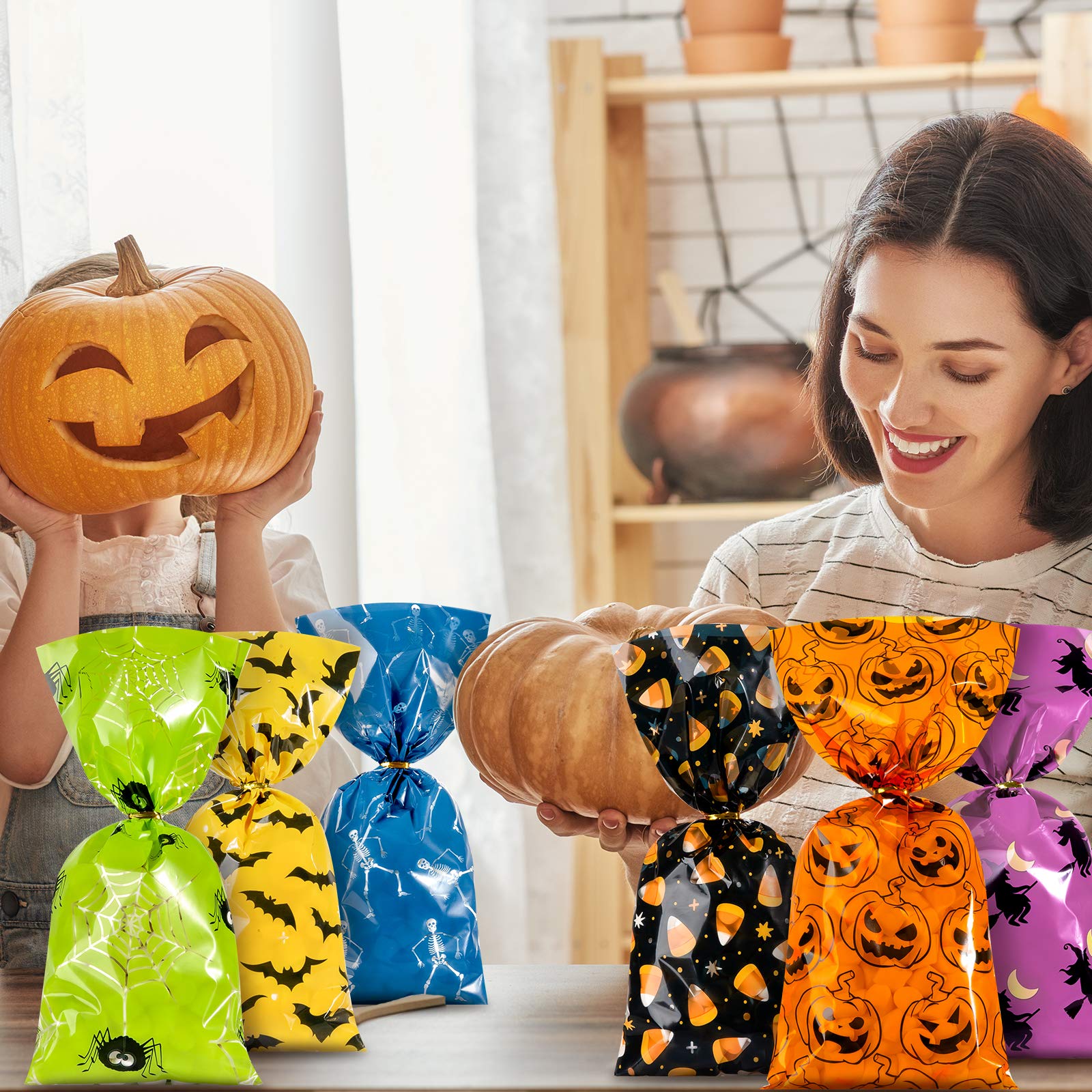 150Pcs Halloween Cellophane Bags - 6 Designs with Twist Ties (Pumpkin, Spider, Bat, Bone) - Candy Treat Bags for Halloween Party Favors, Sweet Gifts & Table Decorations - Perfect for Trick-or-Treat, Classroom Treats & Halloween Party Decor