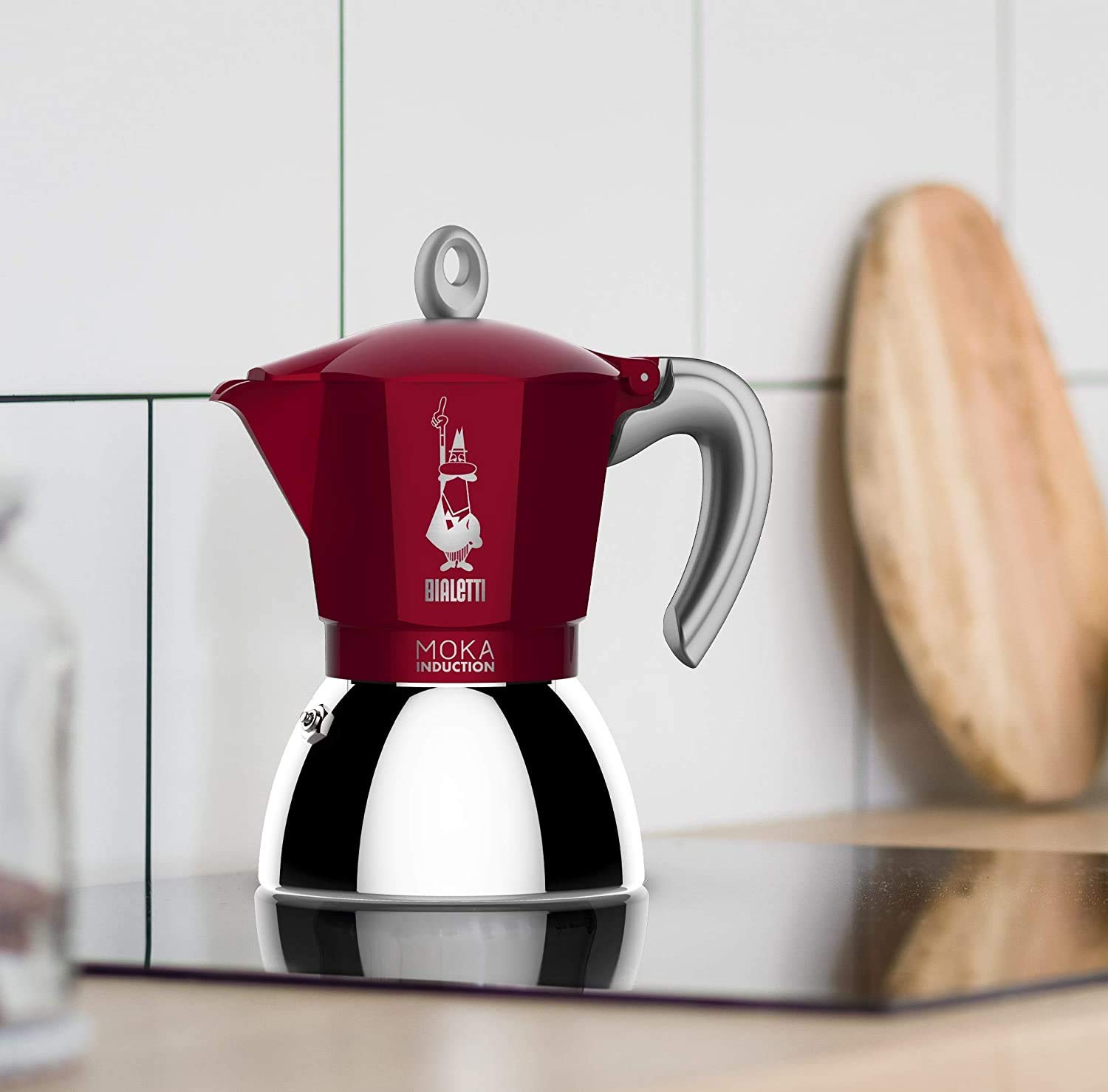 Bialetti New Moka Induction Coffee Maker - 4 Cup (150ml) Aluminum Stovetop Espresso Pot for Gas & Induction Cooktops - Italian Made Red Moka Pot for Home & Office Coffee Brewing