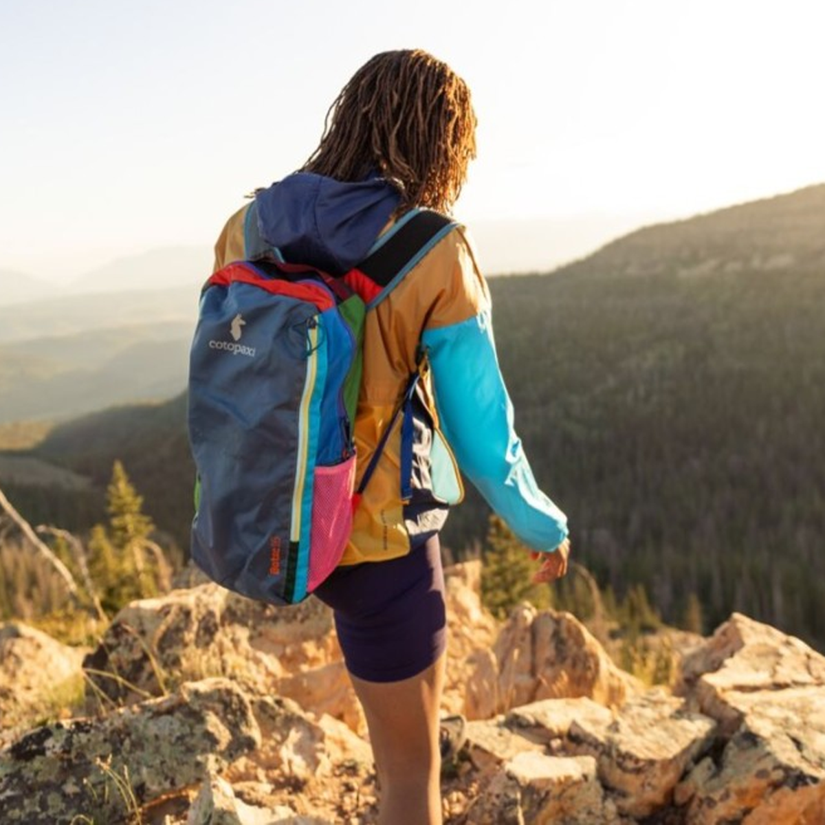 Batac Del Día Pack 16L - Lightweight Hiking Backpack for Men & Women - Waterproof Daypack for Outdoor Adventures, Travel, Camping & Daily Use