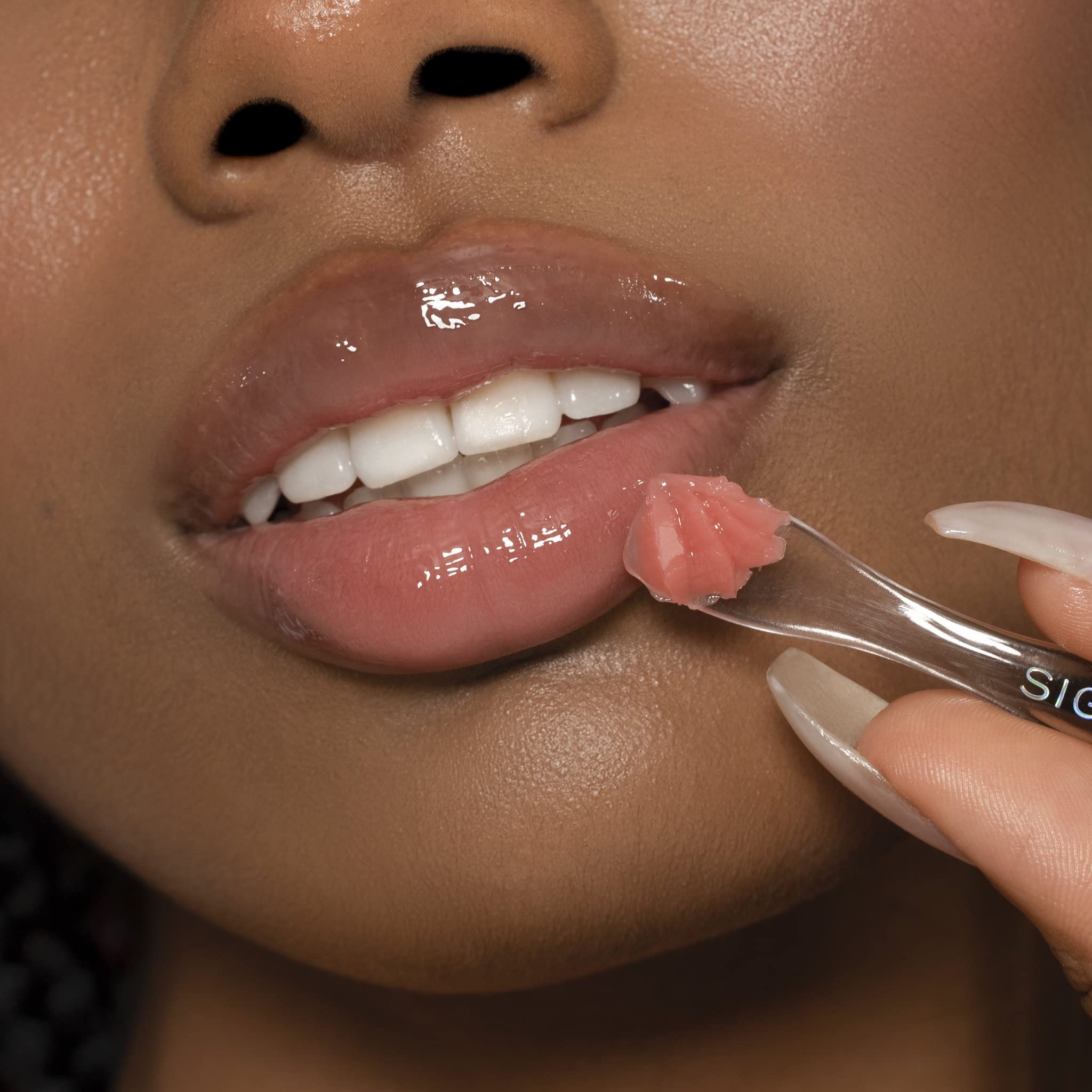 Sigma Beauty Hydro Melt Lip Mask - Hydrating Overnight & Day Lip Treatment for Dry, Chapped Lips | Perfect for Winter Care & Makeup Prep