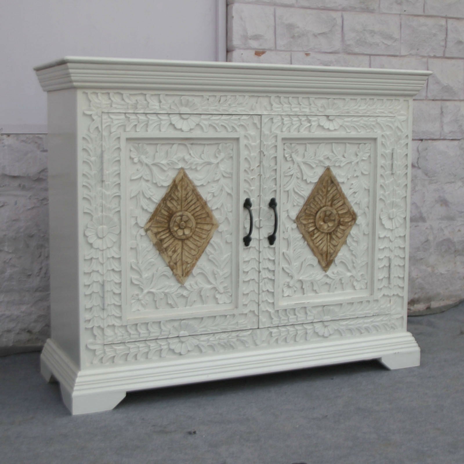 White Floral Carved Solid Wood Sideboard - 110cm Modern Buffet Cabinet for Dining Room, Living Room & Entryway Storage
