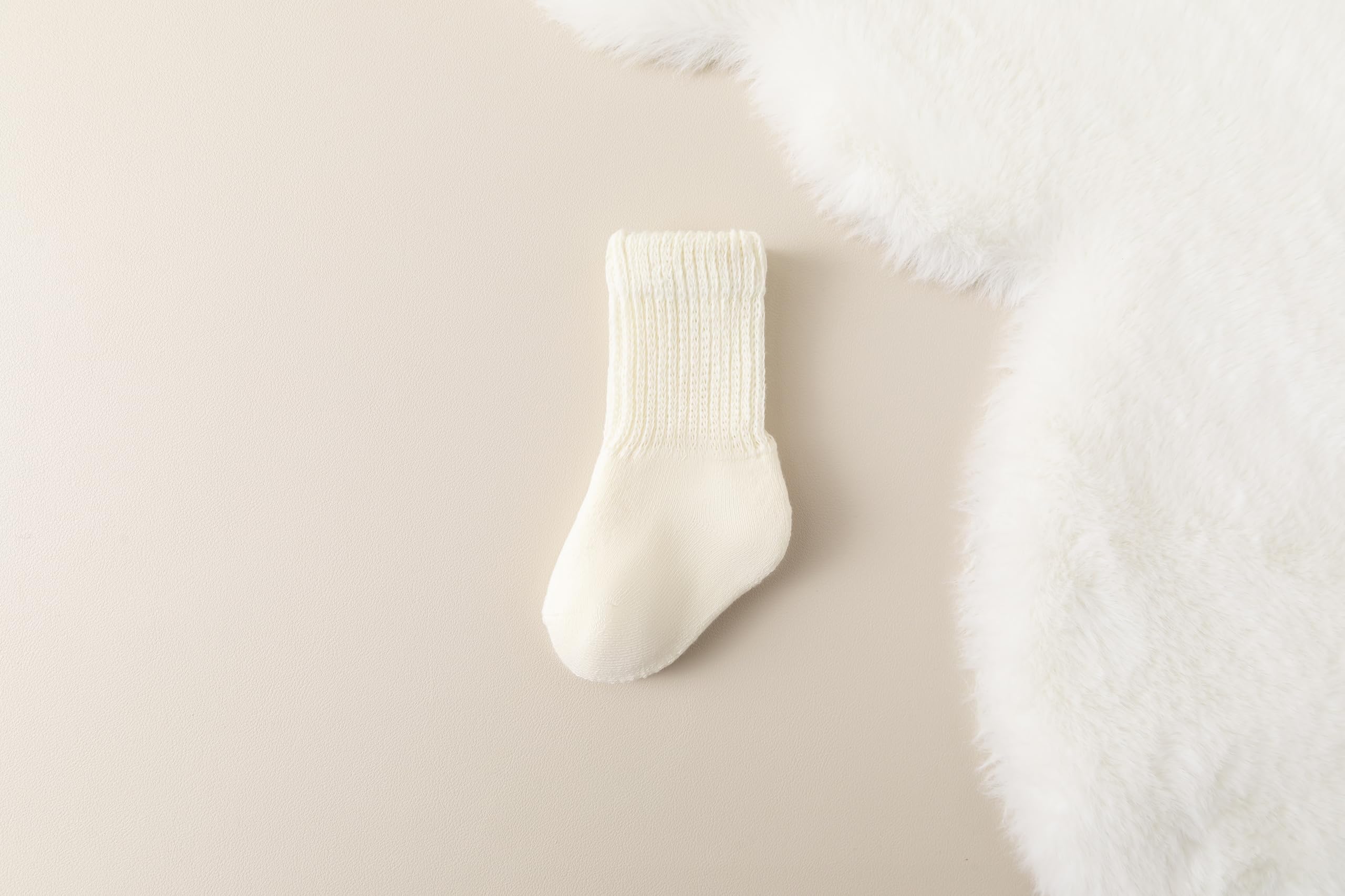 Luftschloss Kids Cotton Socks for Boys & Girls - Warm Thermal Winter Socks, Soft & Cozy Thick Toddler Crew Boot Socks 4-Pack (1T-5T) - Perfect for Cold Weather, School, and Outdoor Activities