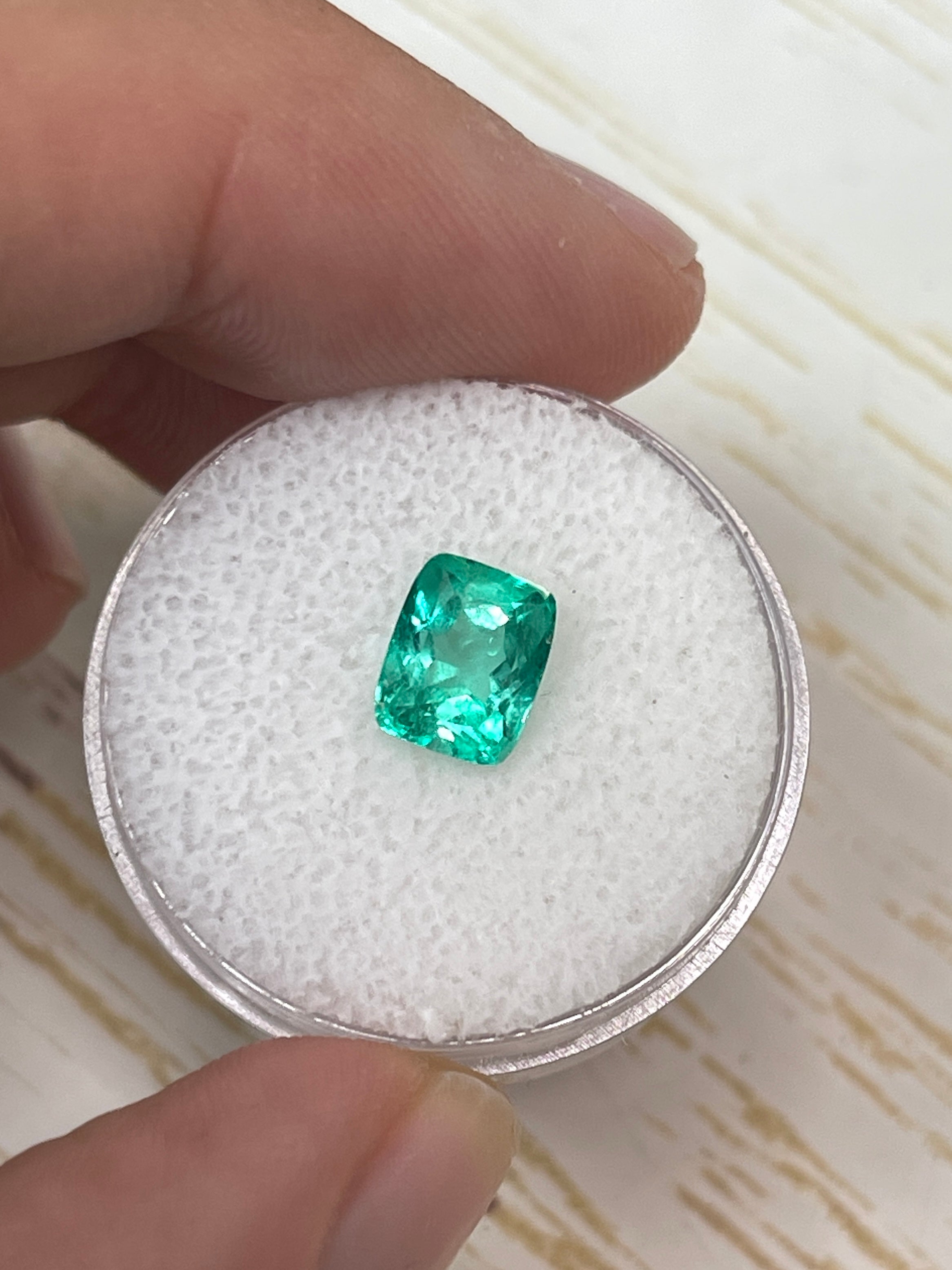 1.81 Carat 8x6mm VVS Green Natural Loose Colombian Emerald - Elongated Cushion Cut Gemstone for Jewelry Making & Engagement Rings