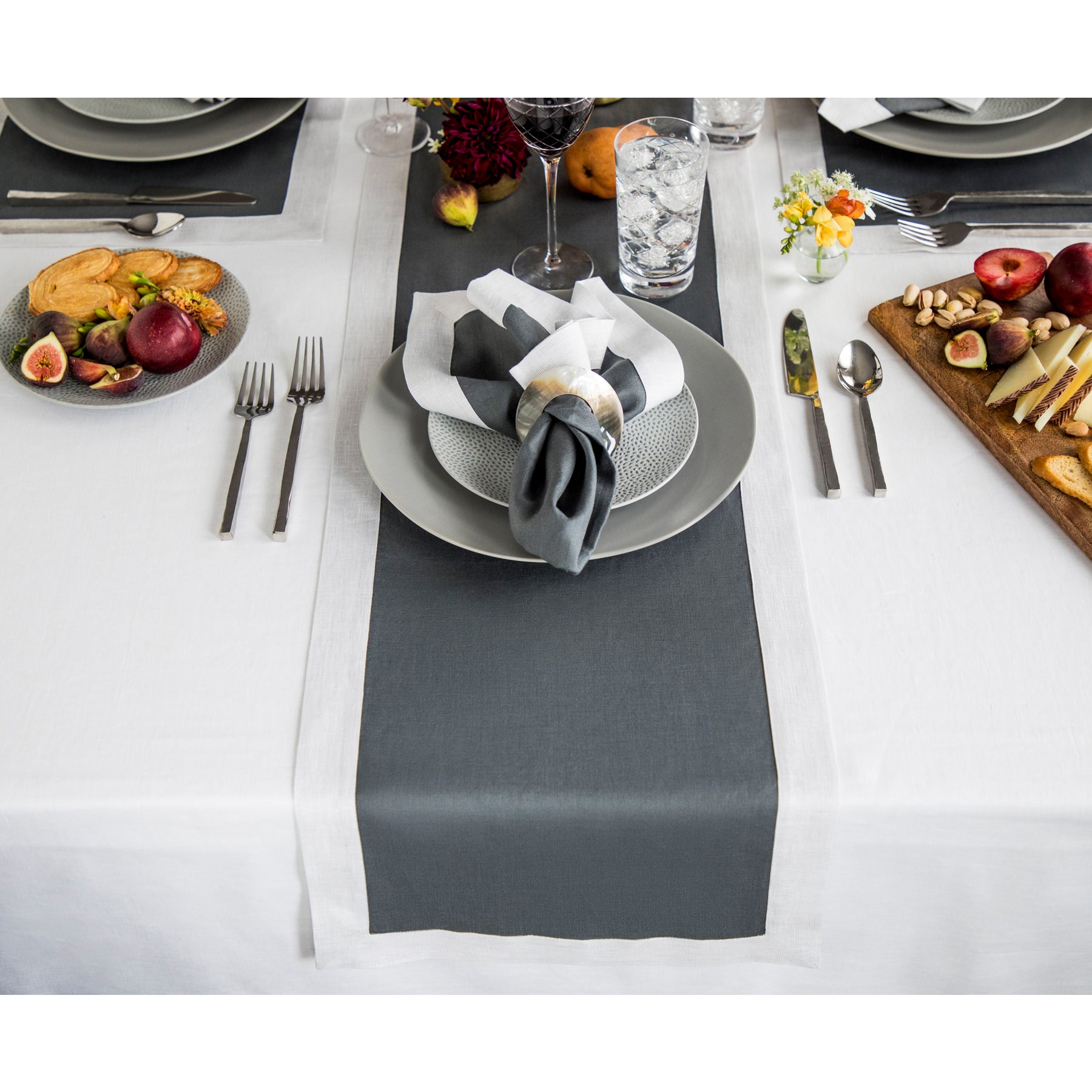 Festive Edge Table Runner - Elegant Holiday Dining Decor for Christmas, Thanksgiving & Parties | Perfect for Home, Events & Special Occasions