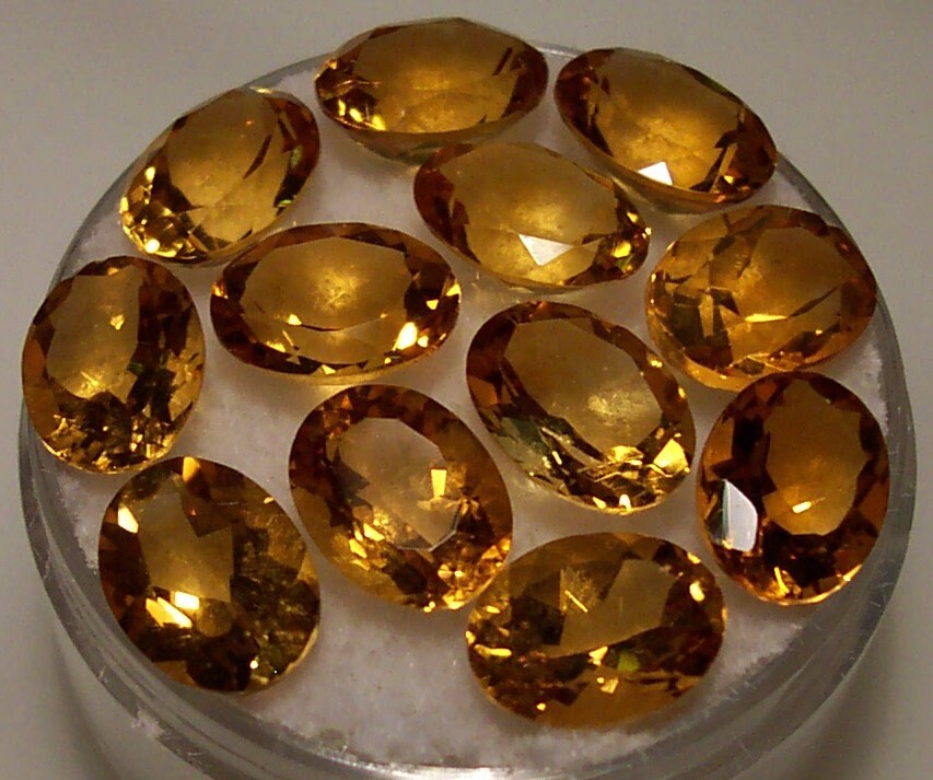 Natural Brazilian Citrine Gemstone - 5x3mm to 8x6mm Oval Cut, VVS Eye Clean Loose Stones | November Birthstone for Jewelry Making | Wholesale Bulk for Necklaces, Rings & Birthstone Collections