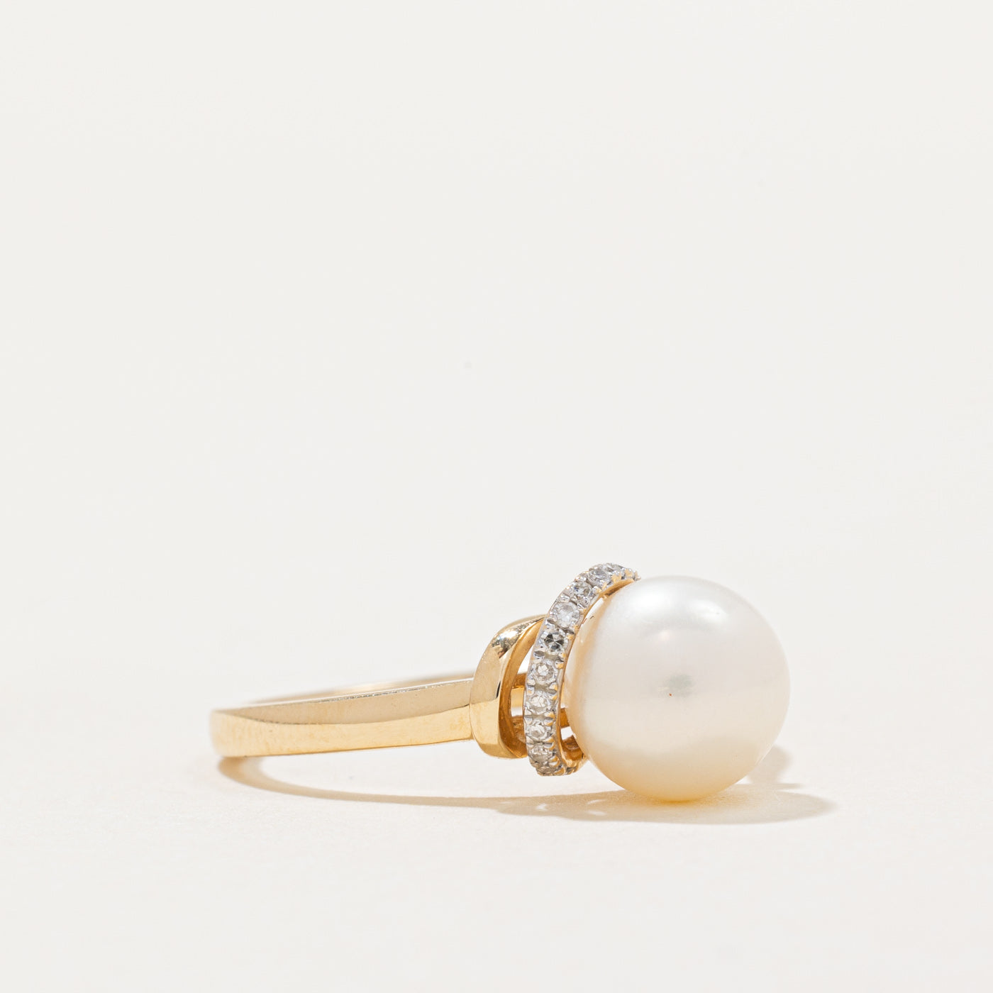 Elegant Pearl & Diamond Cocktail Ring - 0.04ctw Diamond, Size 6.75 - Perfect for Evening Parties, Weddings & Special Occasions