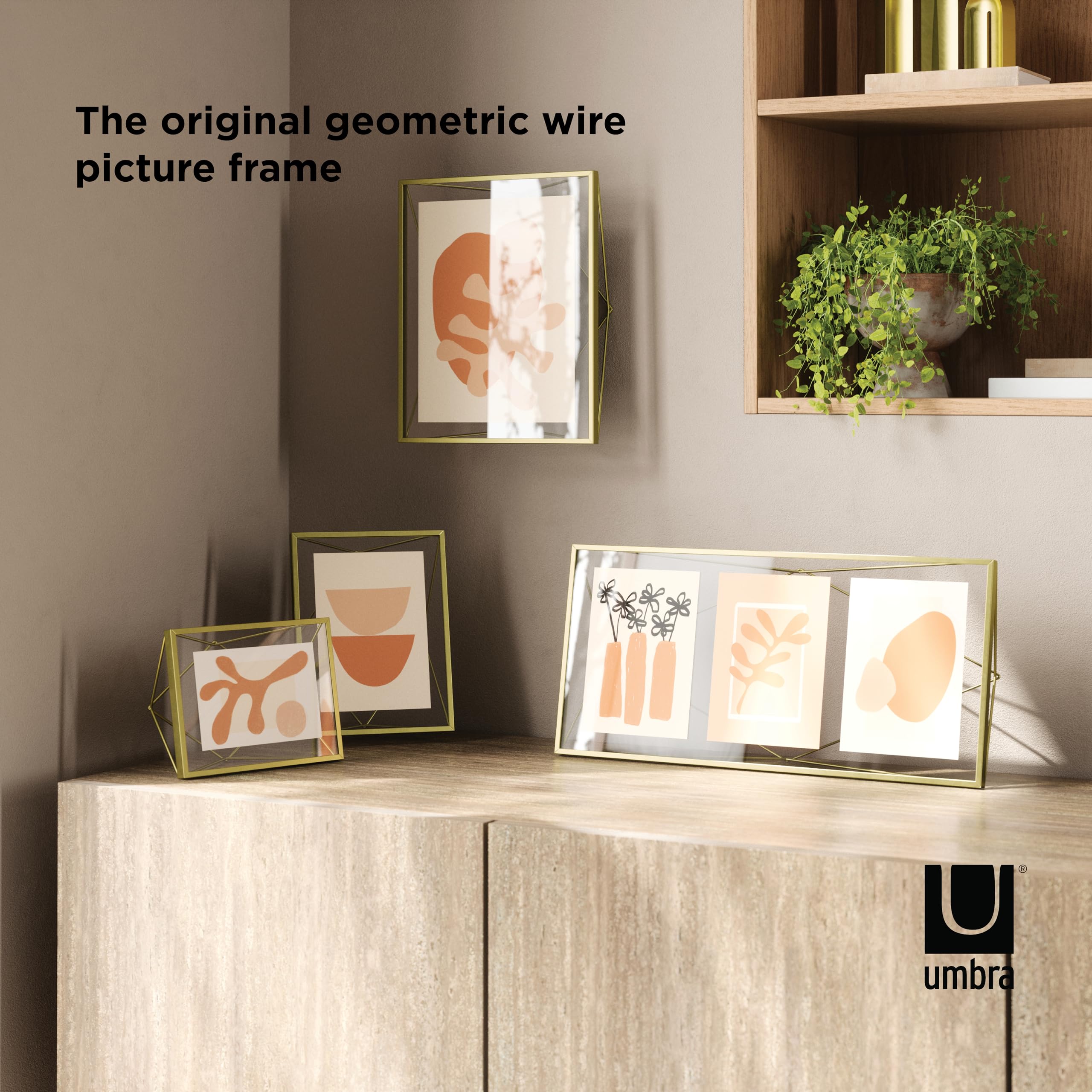 Umbra Prisma 5x7 Picture Frame - Elegant Brass Metal Photo Display for Desk or Wall - Perfect for Home Office Decor, Wedding Photos & Gift Giving