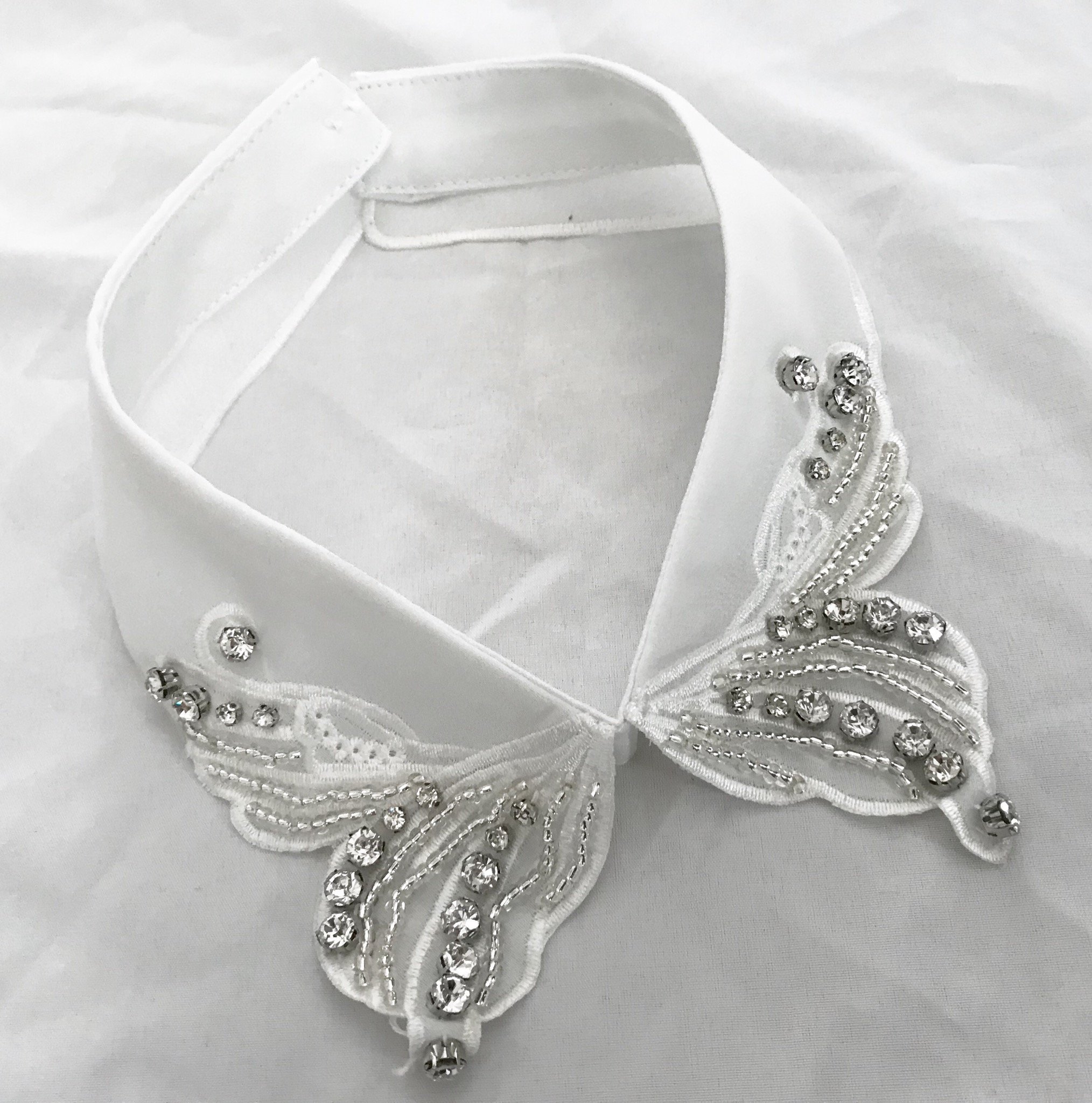 L5 White Women's & Girls' Fashion Beaded Fake Collar Lapel - Elegant Detachable Necklace for Dresses, Blouses & Formal Occasions