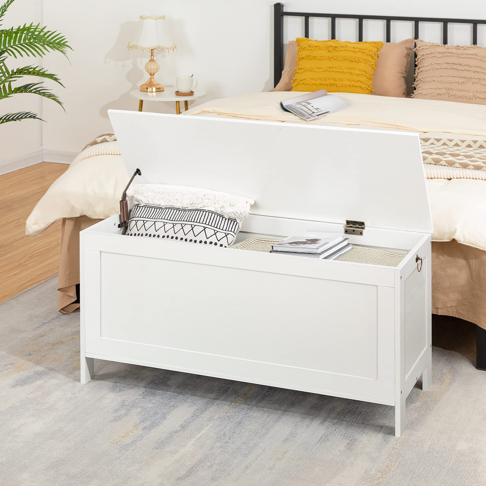 HOOBRO Retro Wooden Toy Storage Chest with Safety Hinge - Entryway Bench & Organizer - 39.4 x 15.7 x 18.9 Inches - Supports 220 lb - Easy Assembly (White) - Perfect for Kids' Room, Nursery, Playroom & Living Room Storage
