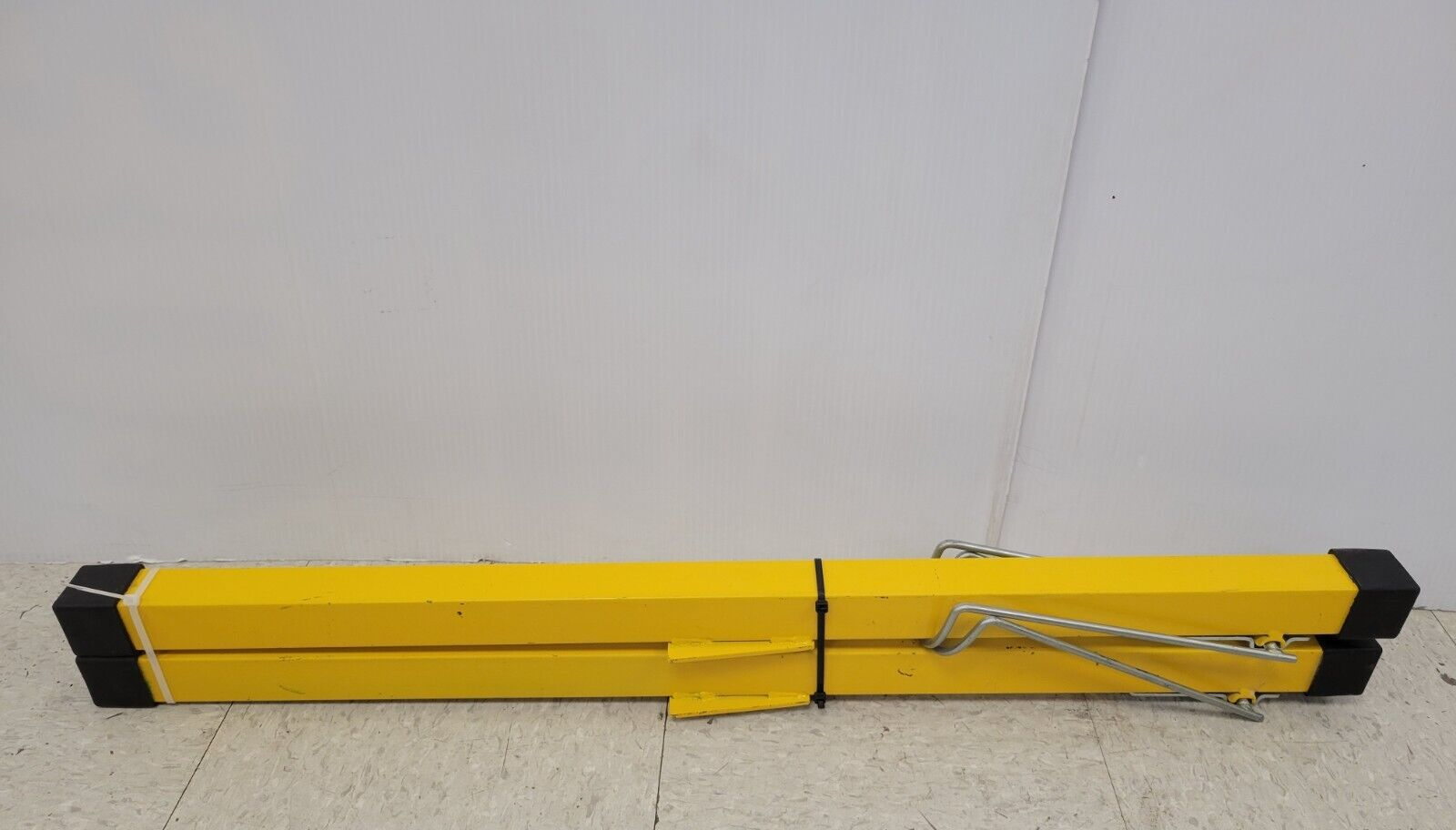 Metaltech UDPL Jobsite Series Drywall Lift - Heavy Duty Ceiling Panel Hoist for Construction & Home Renovation Projects