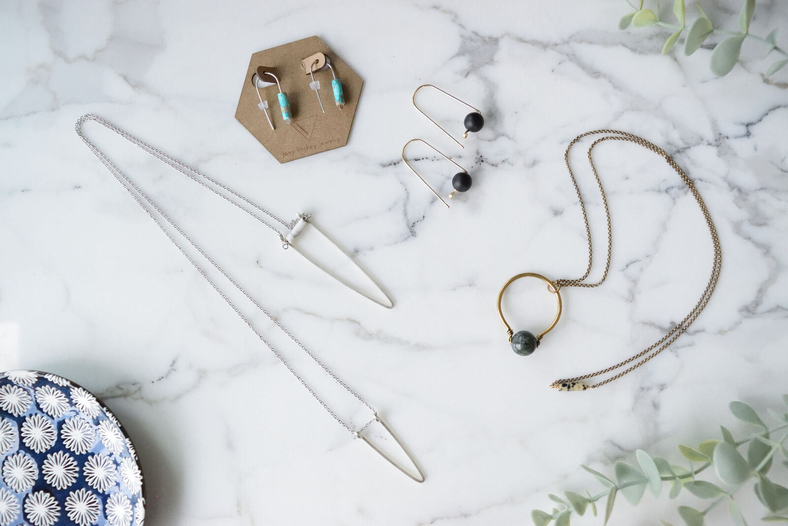 Jovy Rockey Elegant Jewelry Necklace for Women - Dainty Pendant Necklace for Everyday Wear, Gift Giving & Special Occasions