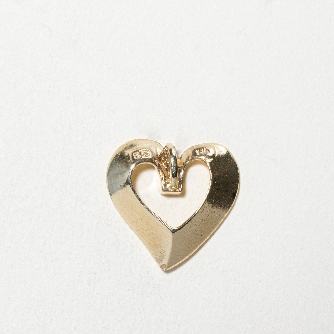 0.06ctw Diamond Open Heart Pendant Necklace - Elegant 14K Gold Jewelry for Women, Perfect Gift for Valentine's Day, Anniversary & Special Occasions
