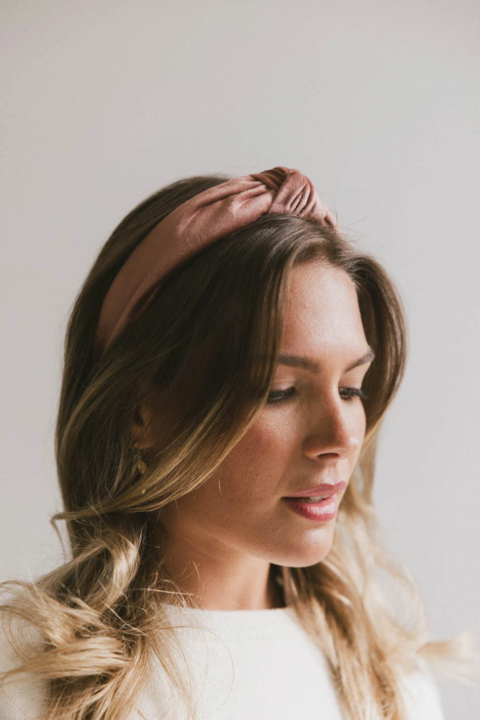 Blush Pink Knot Headband for Women - Stylish Hair Accessory for Workouts, Yoga, and Everyday Wear