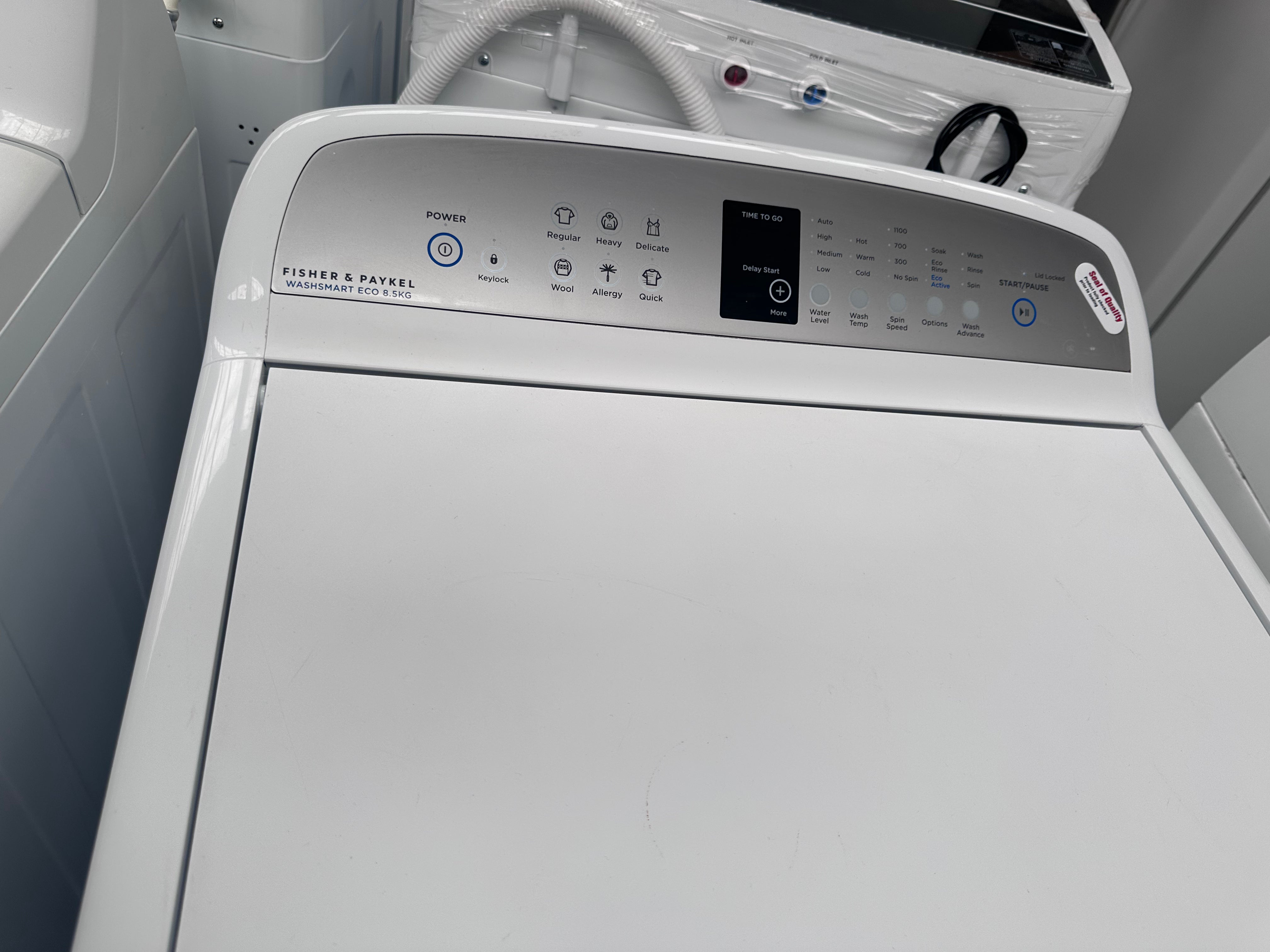 Refurbished Fisher & Paykel WashSmart Eco 8.5kg Top Load Washing Machine - Energy Efficient Laundry Solution for Small Homes & Apartments
