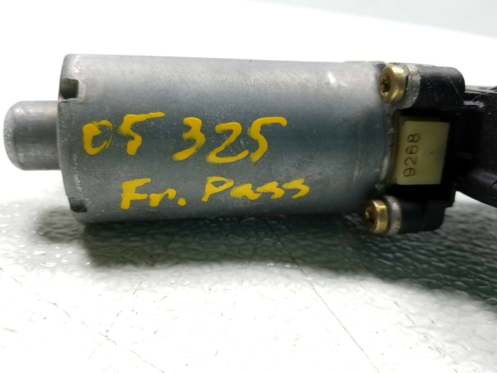 BMW E46 Sedan Front Right Passenger Door Window Regulator Motor - OEM Replacement Part - Perfect for Window Repair & Maintenance