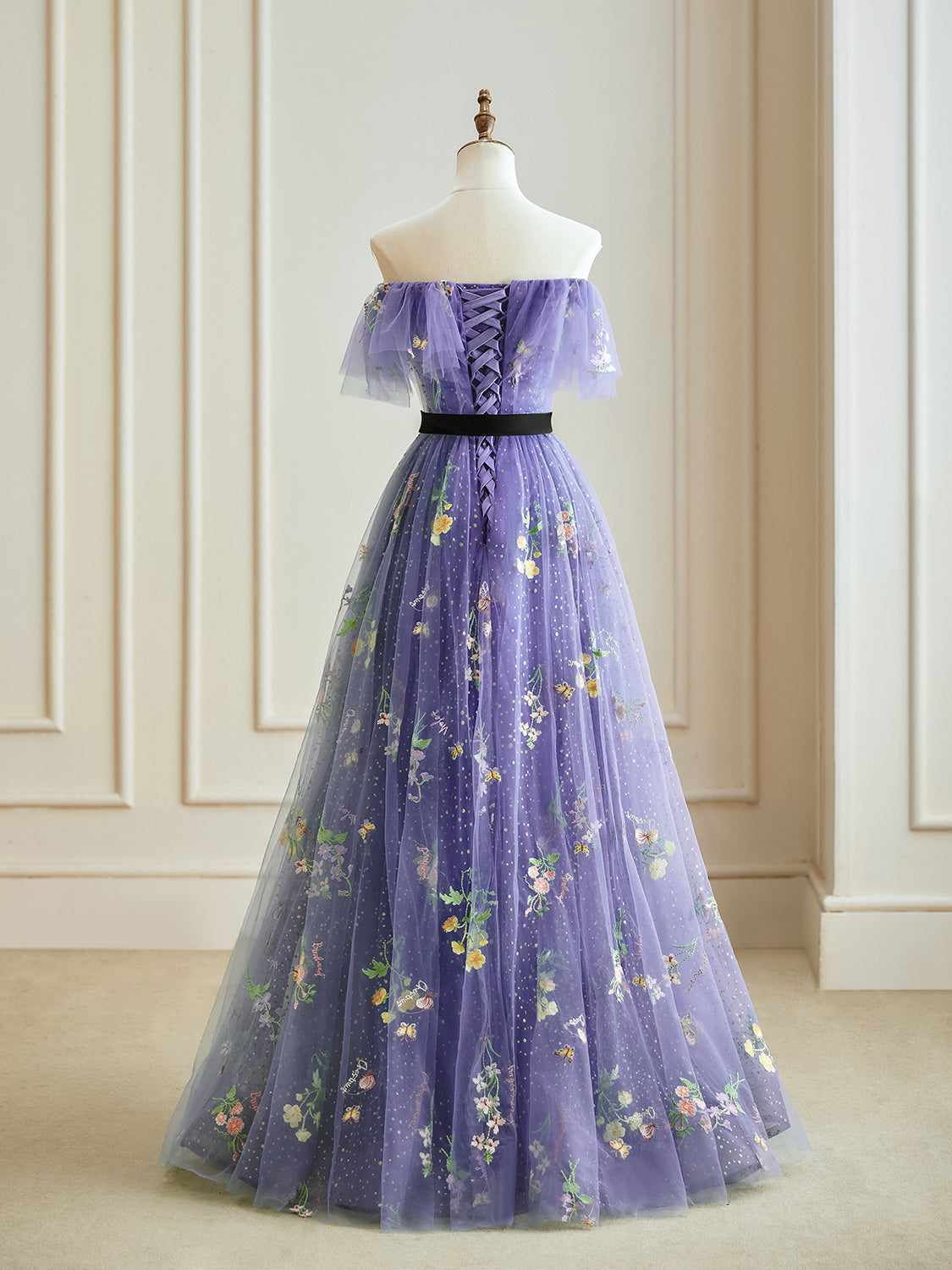 Elegant A-Line Tulle Lace Purple Long Prom Dress for Women - Formal Evening Gown for Homecoming, Ball, Wedding & Special Occasions
