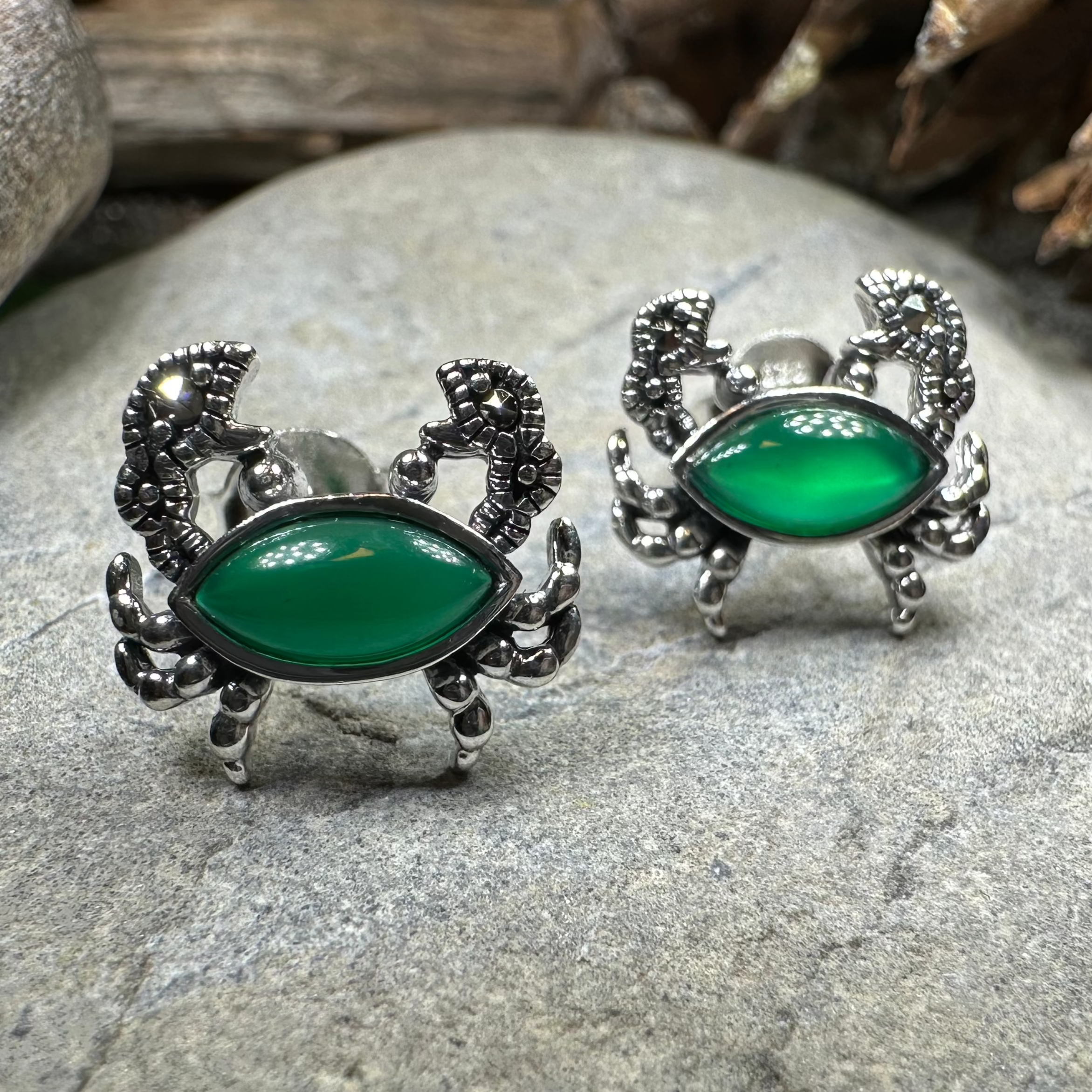 Carrie Crab Stud Earrings - Cute Crab-Shaped Silver Earrings for Women, Perfect for Beach Vacations, Summer Outfits & Casual Wear