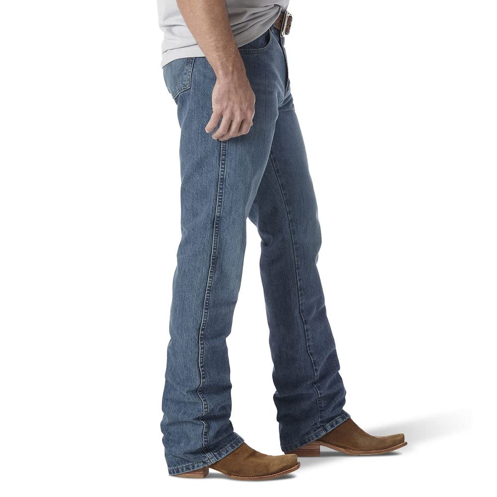 Wrangler Men's Retro Slim Fit Bootcut Jeans - Classic Denim Pants for Casual & Western Wear | Perfect for Everyday Use, Cowboy Style & Night Out
