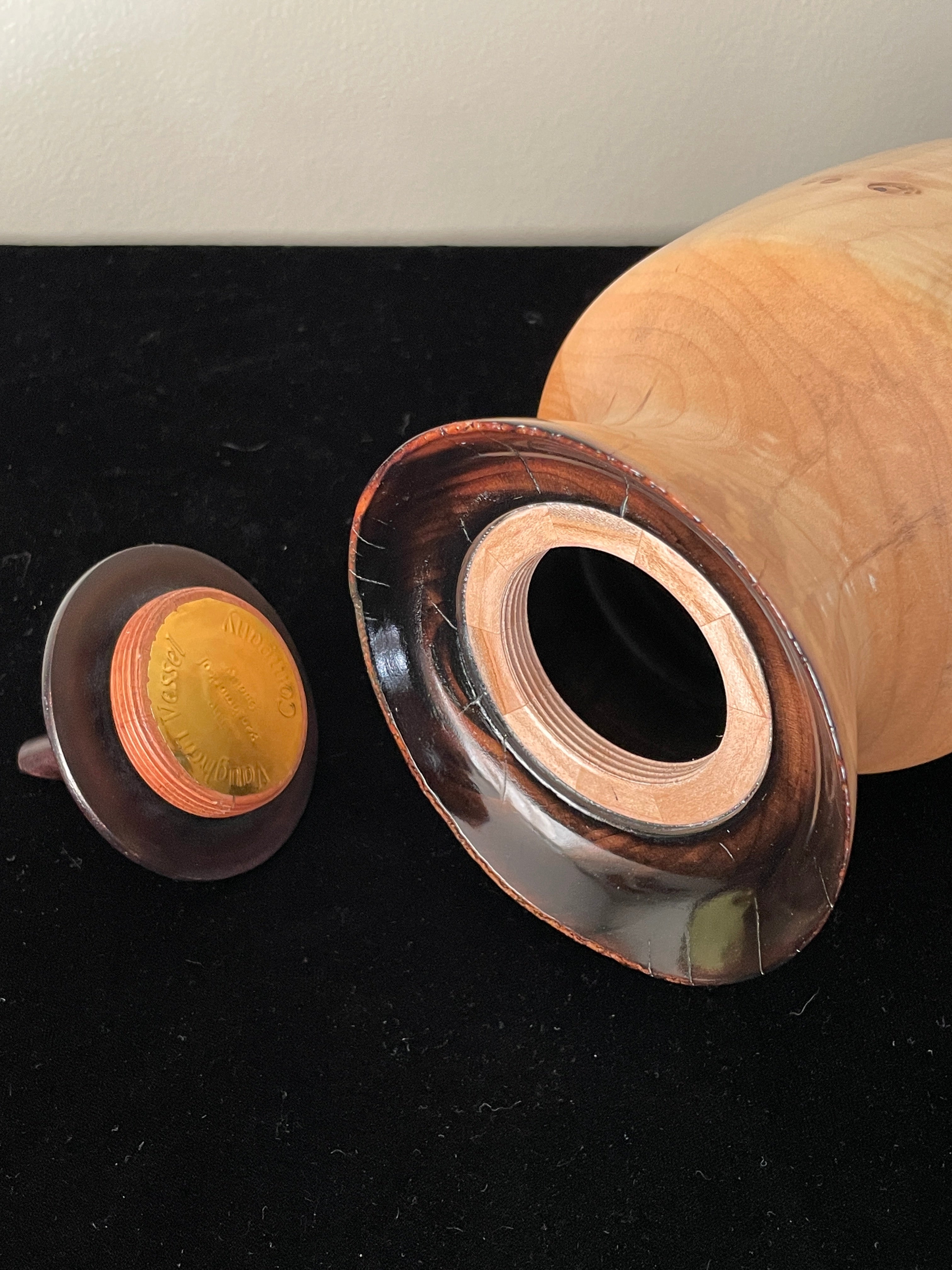 Handcrafted Live Edge Maple Wood Pet Urn for Ashes - Memorial Keepsake for Dogs, Cats & Small Pets - Perfect for Home Display or Garden Burial Ceremony