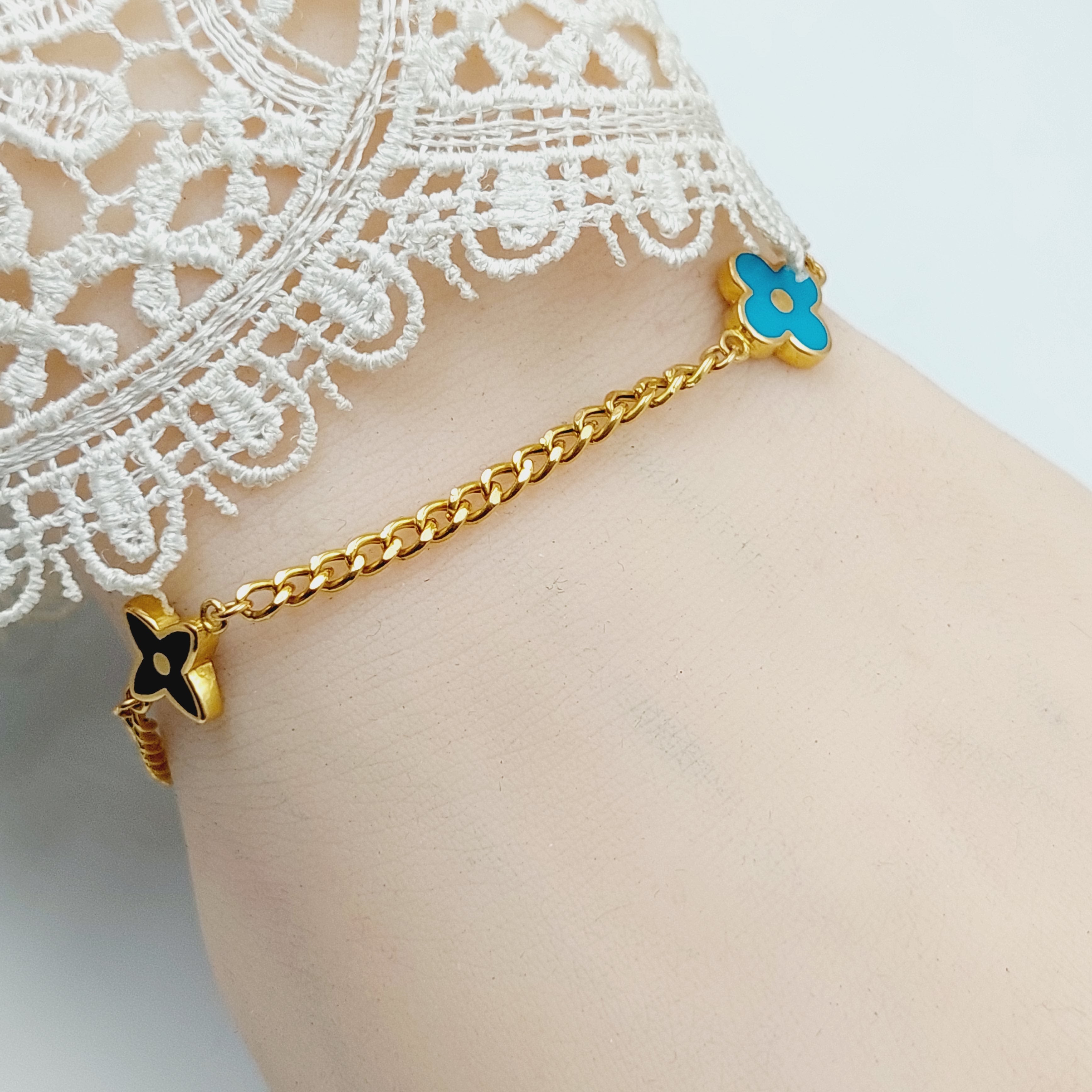 Stylish Enameled Cuban Link Bracelet for Men & Women - Trendy Hip Hop Jewelry Gift for Parties & Everyday Wear
