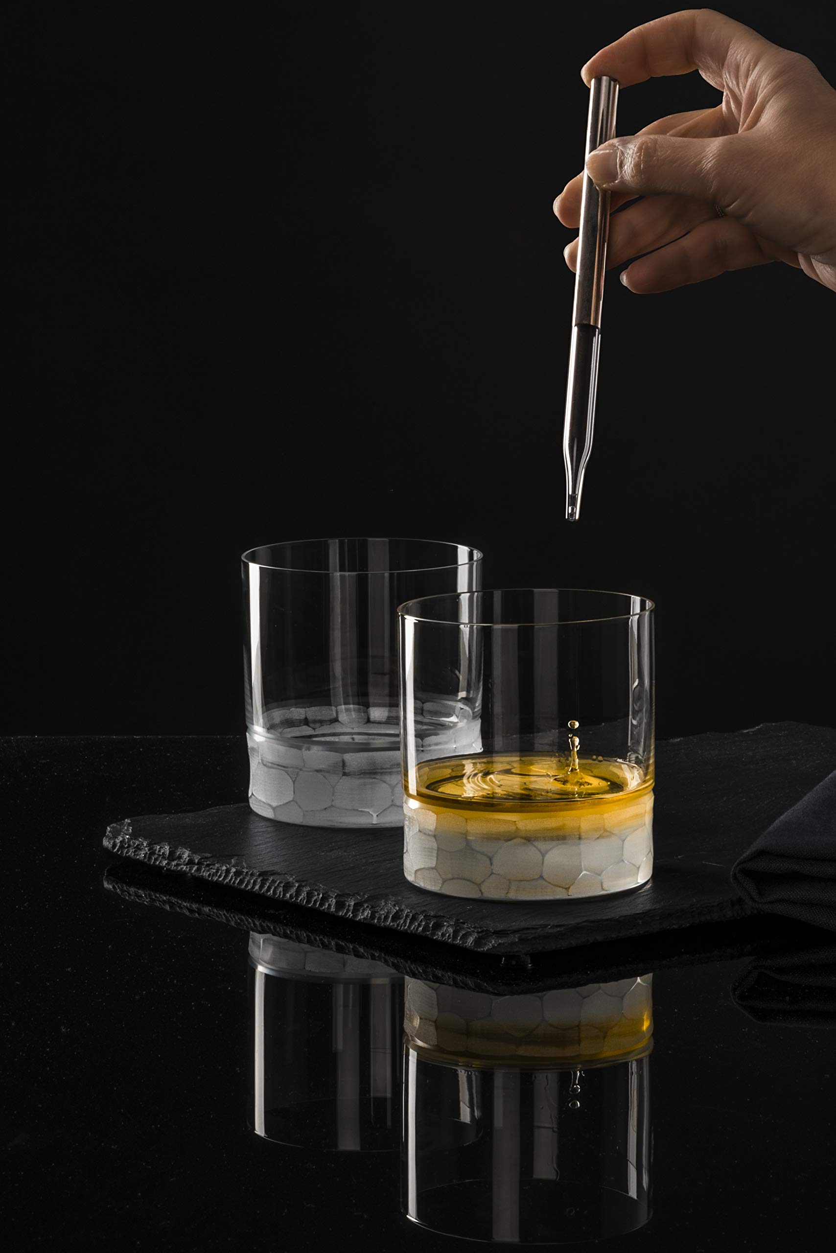 Eisch Crystal Whiskey Glasses HAMILTON - Set of 2 Handcrafted 13.5 oz German Crystal Tumblers with Thick Weighted Bottom - Ideal for Bourbon, Scotch, Cognac & Cocktails - Perfect for Home Bars, Gifts & Entertaining
