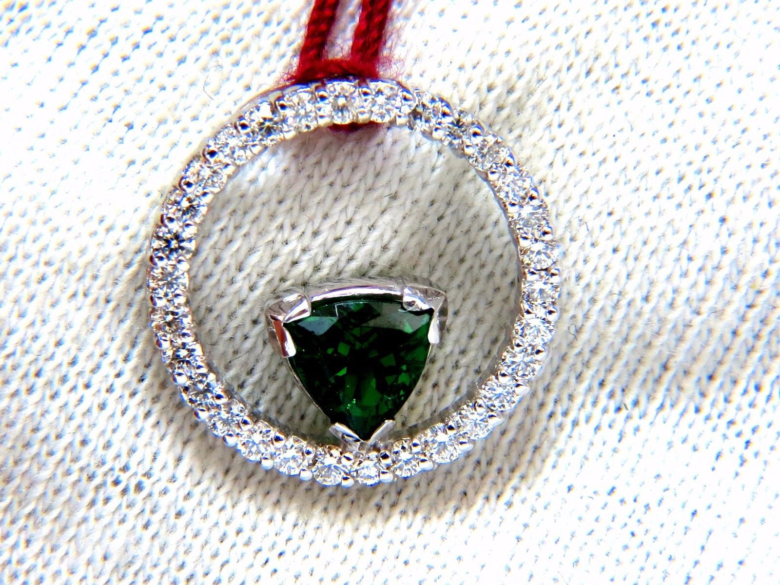 1.55ct Natural Tsavorite Diamond Circle Pendant in 14K Gold - Elegant Jewelry for Women, Perfect for Weddings, Anniversaries & Special Occasions