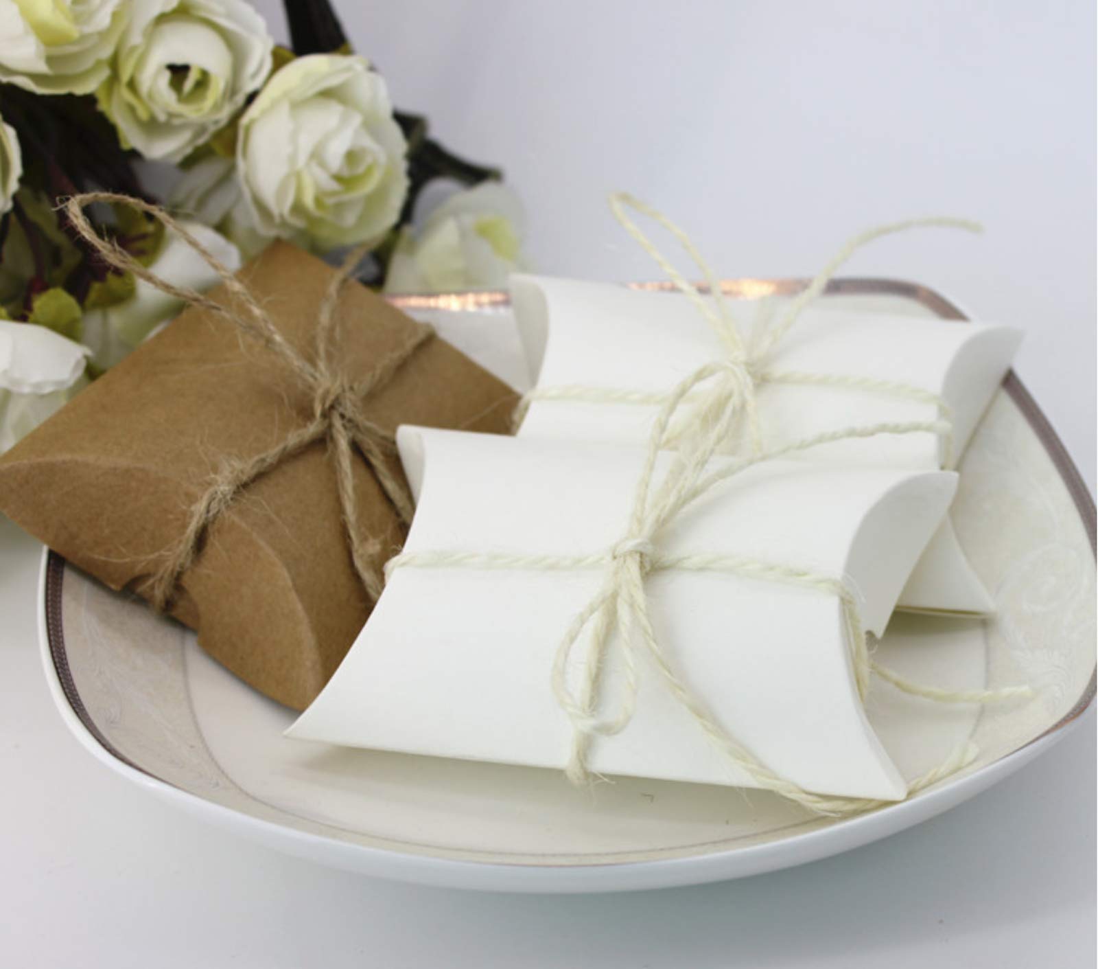 Elonglin 50pcs Wedding Favor Boxes - Elegant Paper Candy Gift Boxes for Party Favors, Bridal Shower, Baby Shower & Birthday Treats | Perfect for DIY Wedding Decorations & Sweet Table Displays