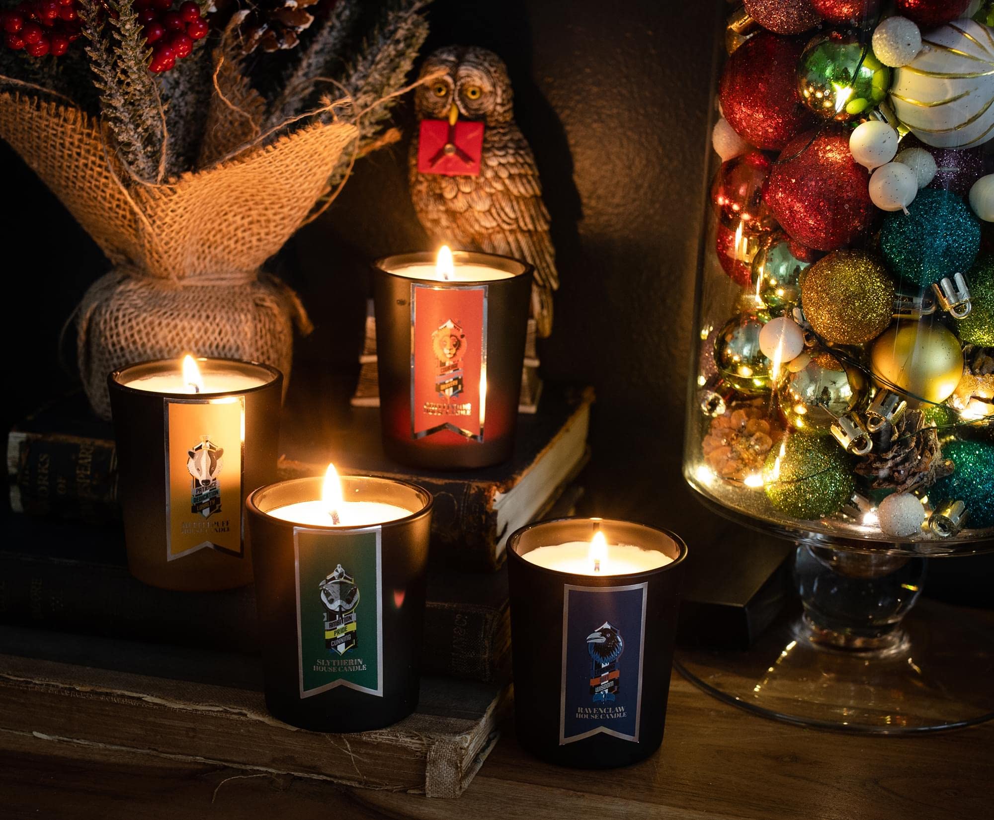 Harry Potter Hogwarts House Scented Soy Wax Candles - 4 Pack with Unique Fragrances (20 Hour Burn Time) | Home Decor, Housewarming Gifts, Wizarding World Collectibles | Perfect for Potterhead Parties, Cozy Reading Nooks & Magical Home Ambiance