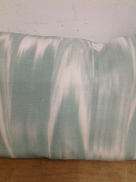22 Inch Green & White Printed Pillow - Soft & Comfortable for Bed, Sofa, and Travel Use