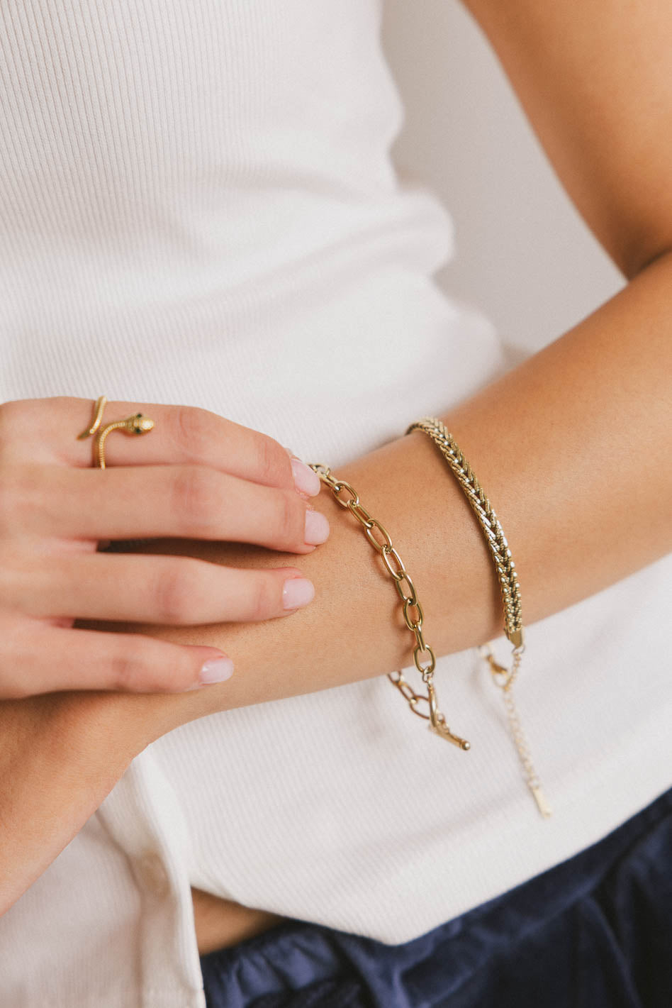 Annie Chain Bracelet for Women - Elegant Gold & Silver Layered Bracelet - Dainty Minimalist Jewelry Gift for Her - Perfect for Everyday Wear, Date Nights & Special Occasions
