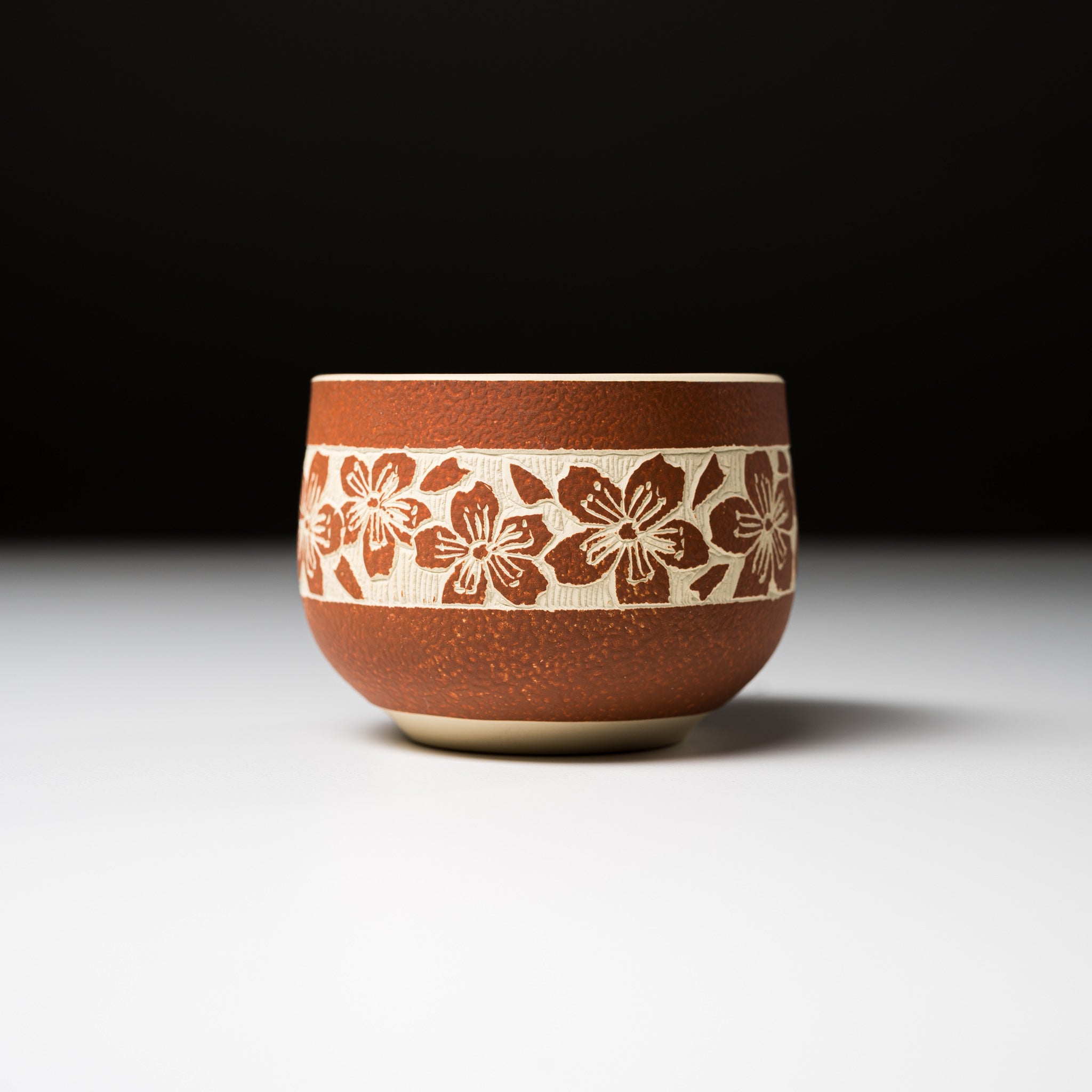 Handmade Tokoname Japanese Tea Cup 110ml - Engraved Floral Design Ceramic Yunomi for Matcha, Sencha & Green Tea - Perfect for Tea Ceremonies & Daily Use