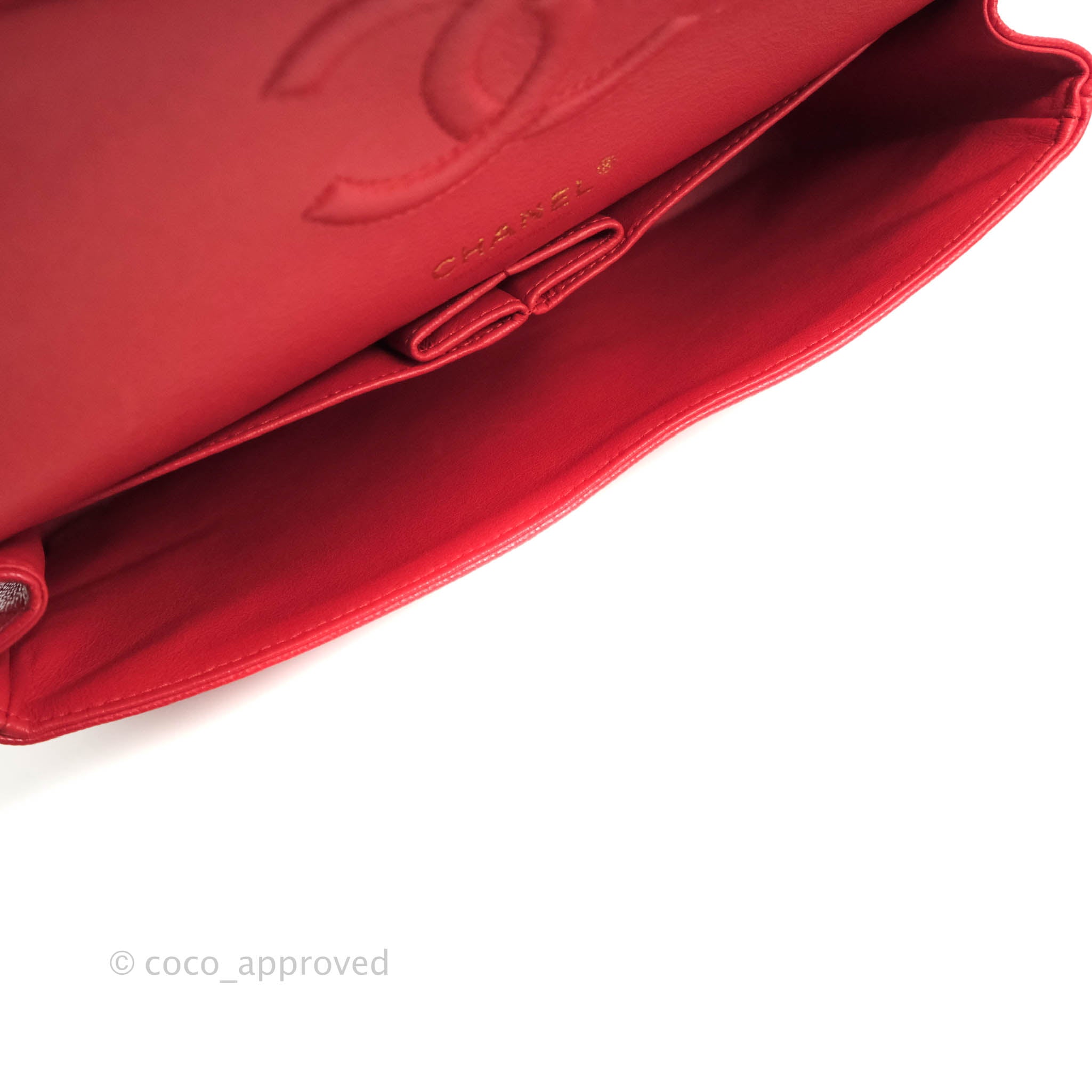 Chanel Classic M/L Medium Double Flap Bag in Chilli Red Caviar Leather with Gold Hardware 19C - Luxury Designer Handbag for Women, Perfect for Parties, Dating & Special Occasions