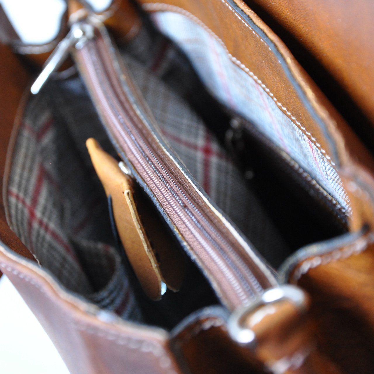 Premium Pratesi Genuine Cow Leather Women's Handbag - Stylish Baratti Design for Work, Travel & Everyday Use - Bruce Cherry Collection