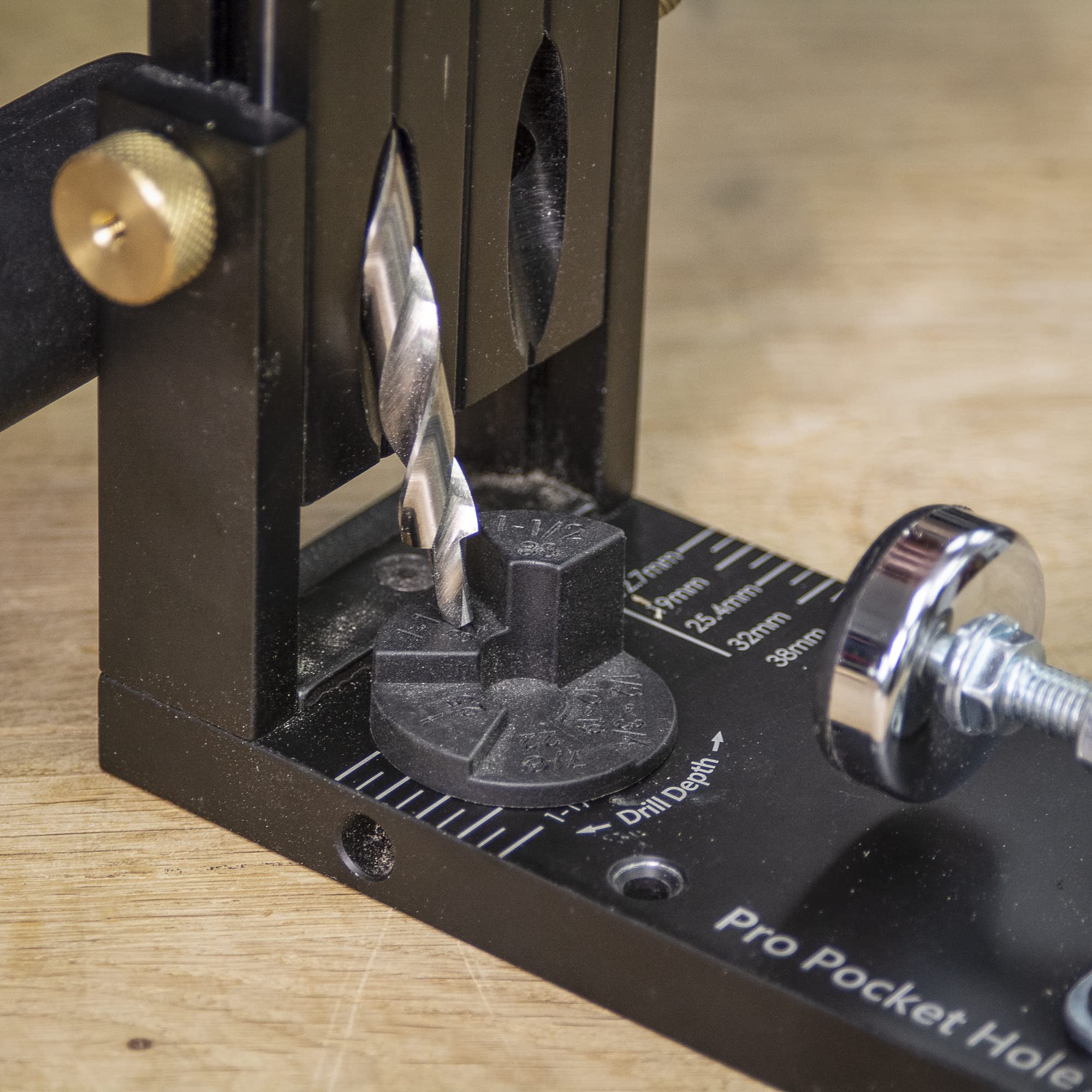 Premium Pocket Hole Jig Kit with Dual Column System - Includes Face Clamp, HSS Drill Bit, Depth Collar, 2 Square Bit Drives & 100 Pocket Hole Screws (PH/JIG) - Perfect for Woodworking, DIY Furniture & Cabinet Making Projects