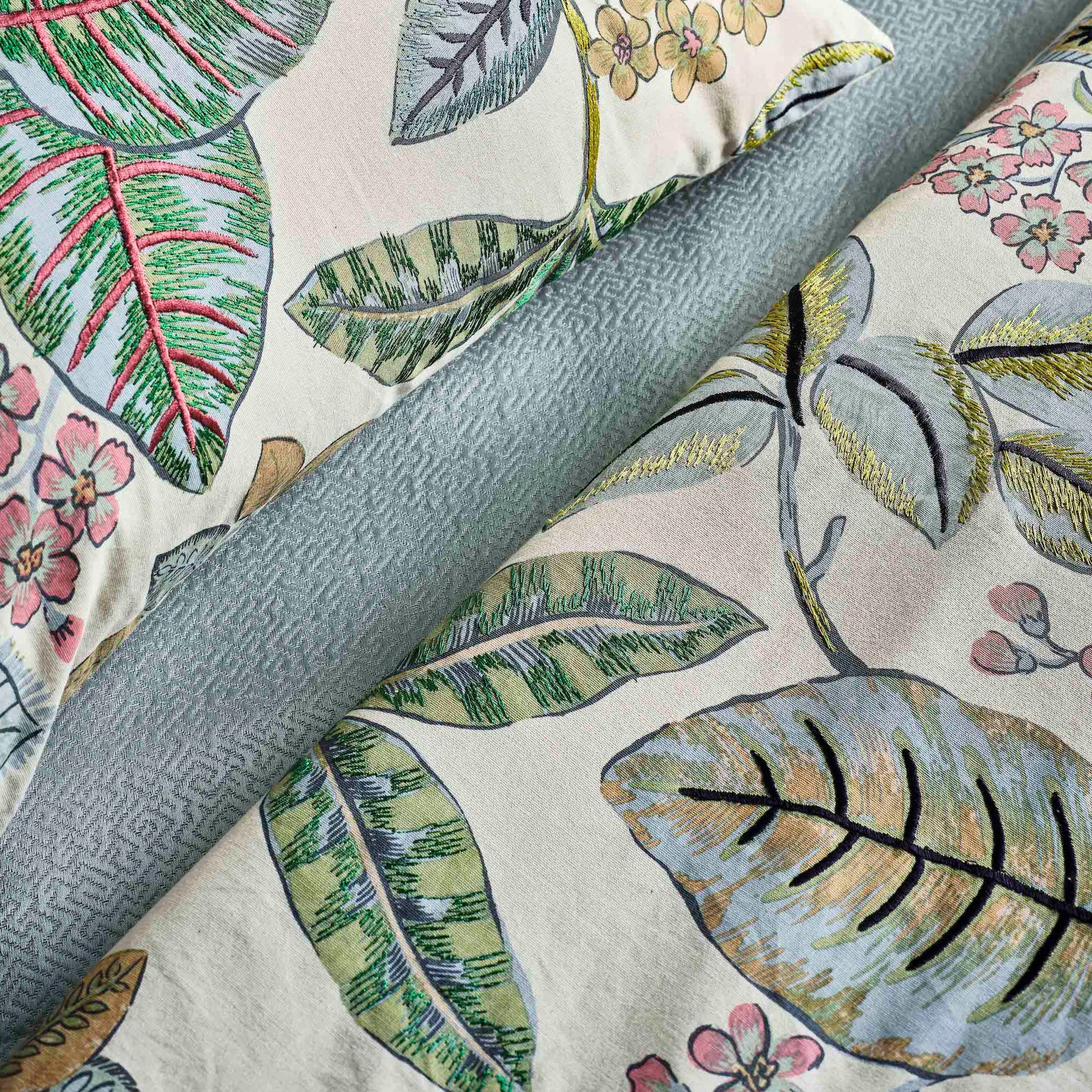 Soft and Cozy Lanai Throw Blanket - Lightweight & Breathable for Outdoor Lounging, Patio, or Beach Use