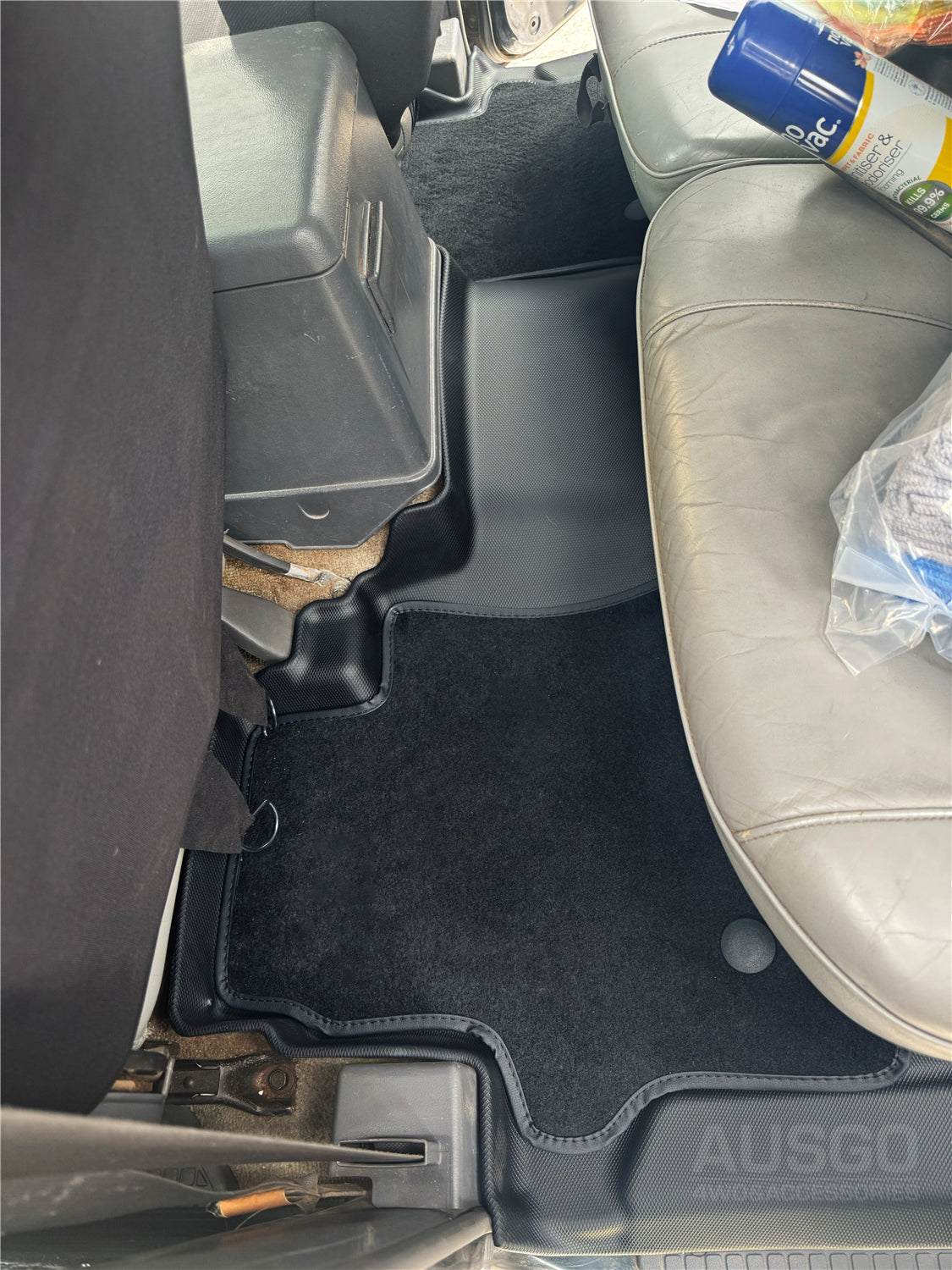 Premium Double Layer All-Weather Car Floor Mats for Nissan Patrol GQ Y60 (1988-1997) - Heavy Duty Protection for Off-Road & Daily Driving